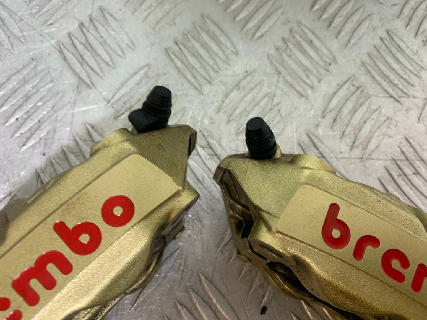 APRILIA RSV4 FACTORY BREMBO FRONT CALIPERS   YEAR 2009-2012 (CMB1224)