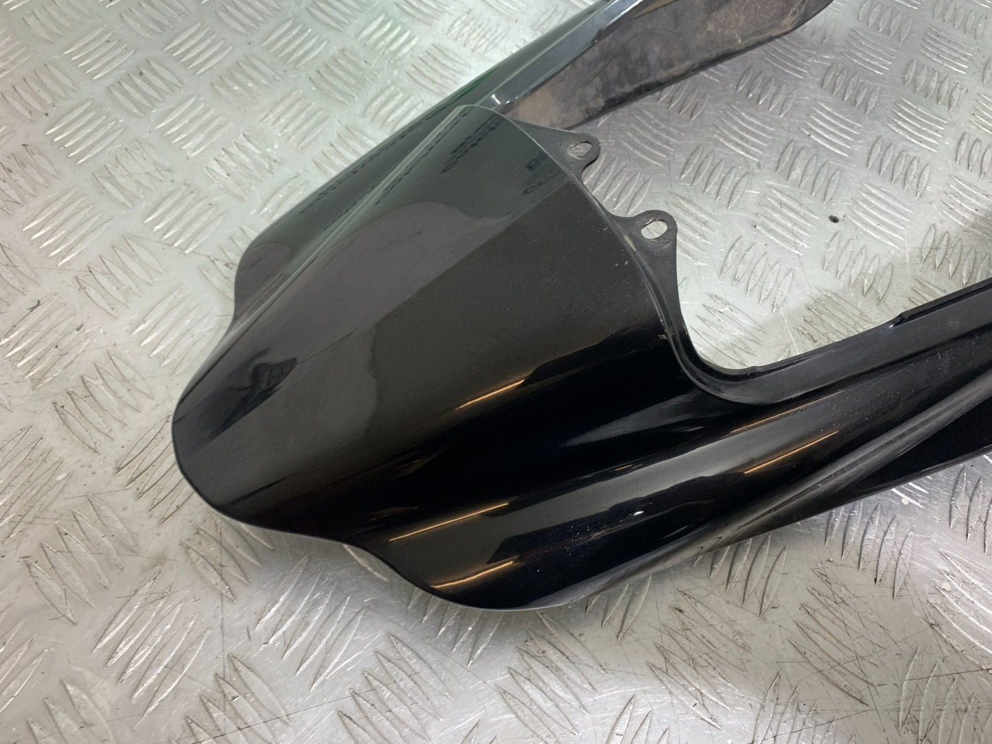 TRIUMPH 1050 SPRINT ST TAIL PIECE SEAT UNIT   2003-2011 (CMB1285)