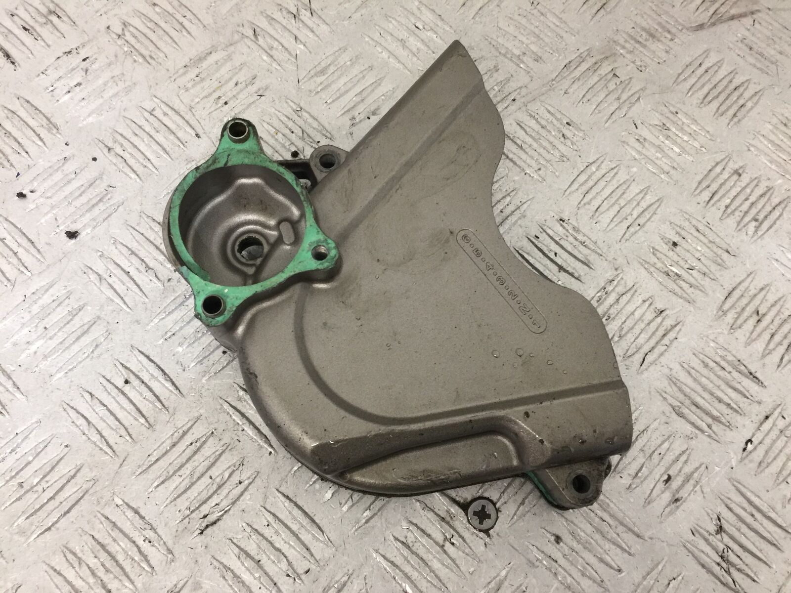 HONDA CBR1000 rr FIREBLADE SPROCKET COVER    YEAR 2004  (STOCK 853)
