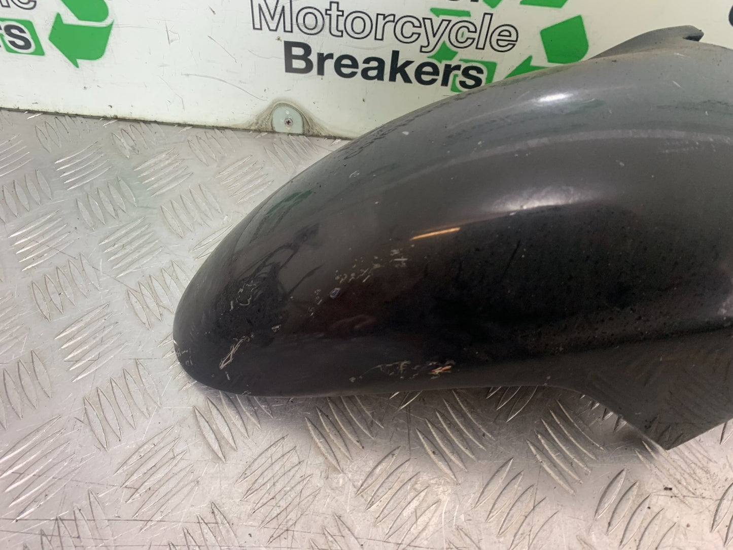 KAWASAKI GPX 750 GPX 750 FRONT MUDGUARD  YEAR 1990