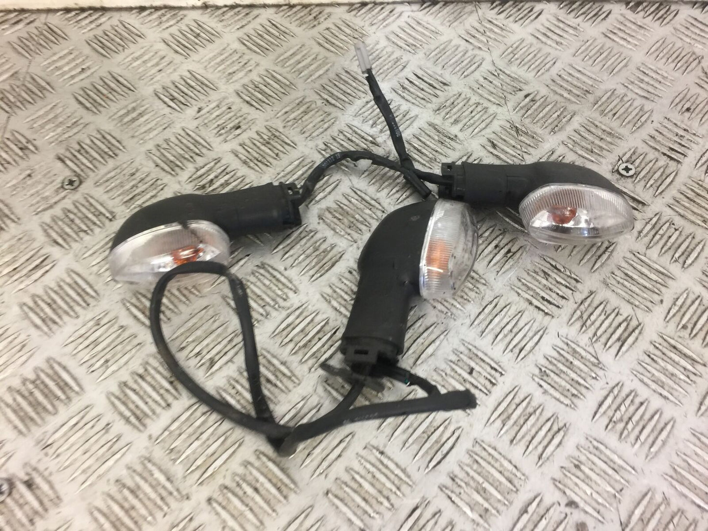 YAMAHA MT07 MT-07 3 X INDICATORS  YEAR 2014 (STOCK 467)