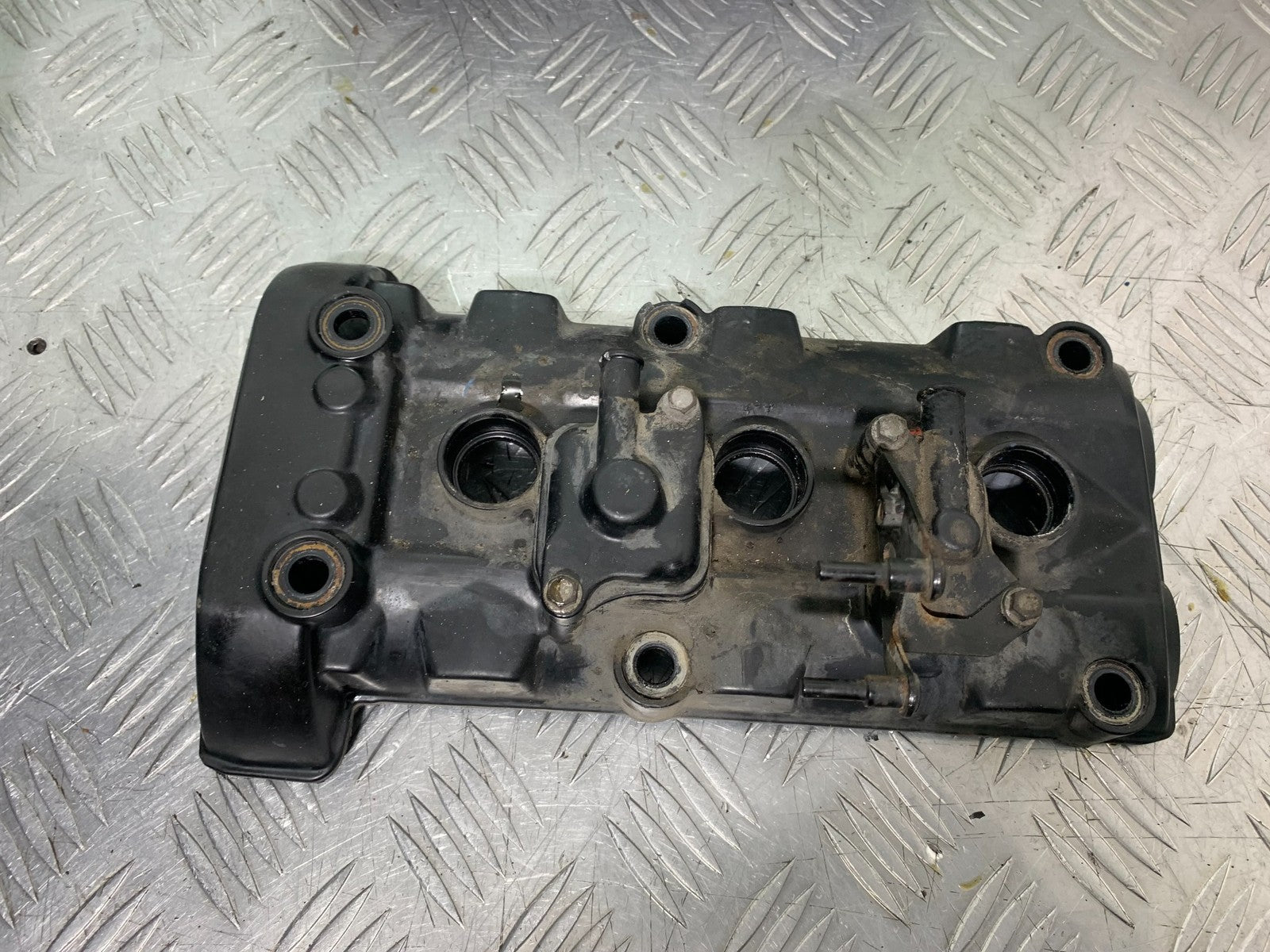 TRIUMPH 675 STREET TRIPLE RX ROCKER COVER  2015- 2017 (CMB1299)