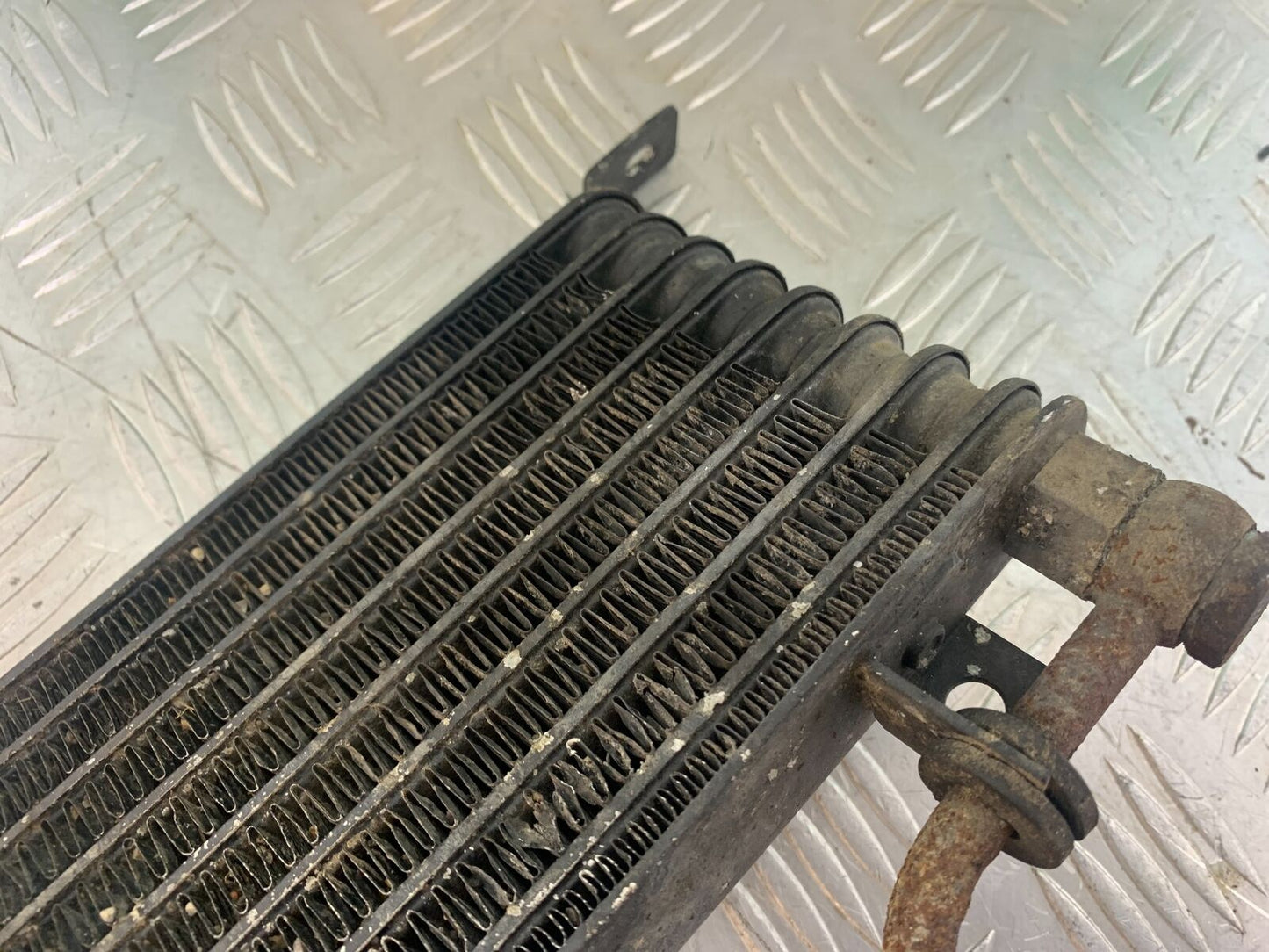 TRIUMPH 955i SPRINT ST OIL COOLER AND LINES  YEAR 1999-2004 (CMB1124)