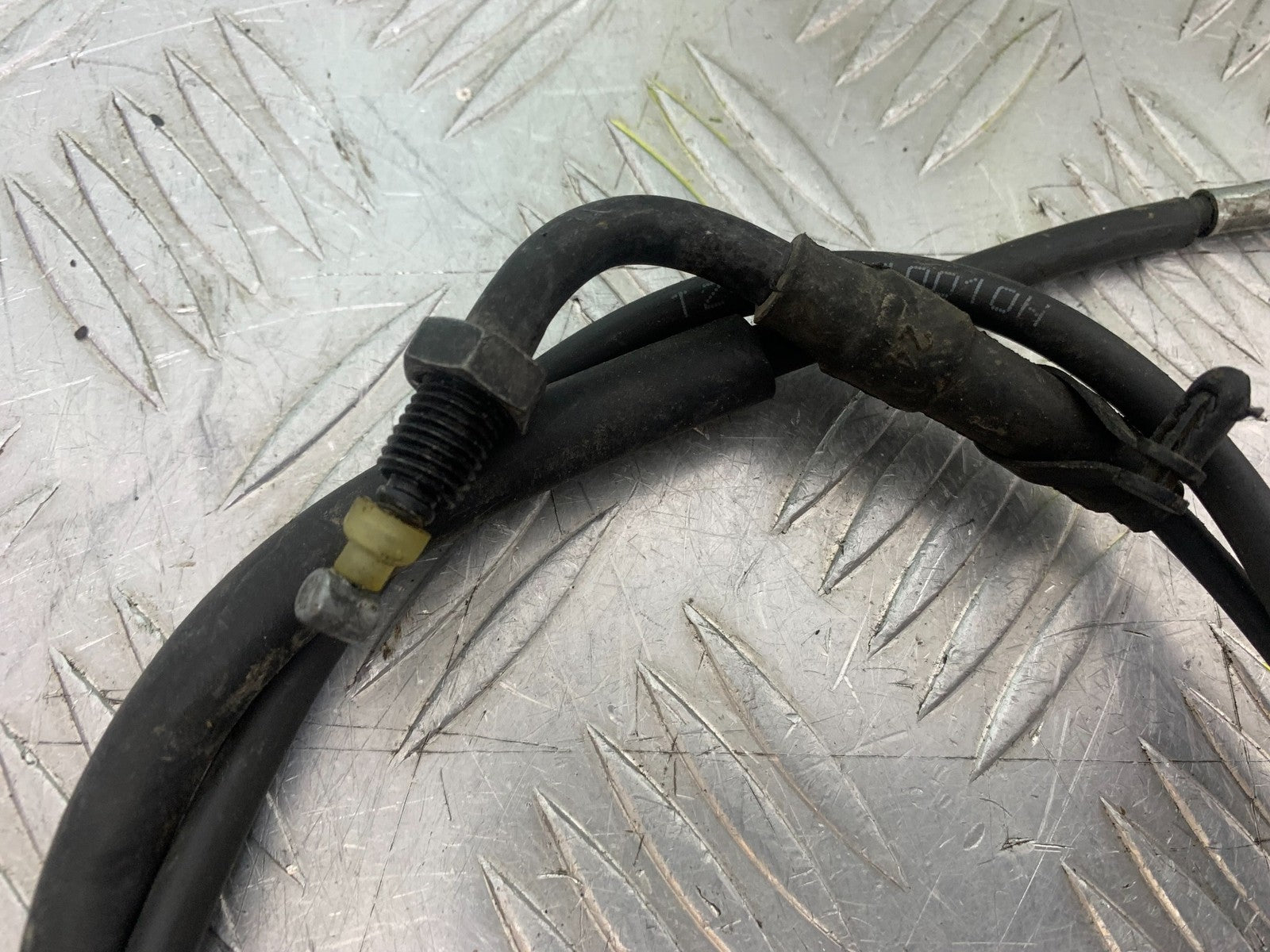 BSA 650 GOLD STAR THROTTLE CABLE  YEAR 2022-2025 (CMB1262)