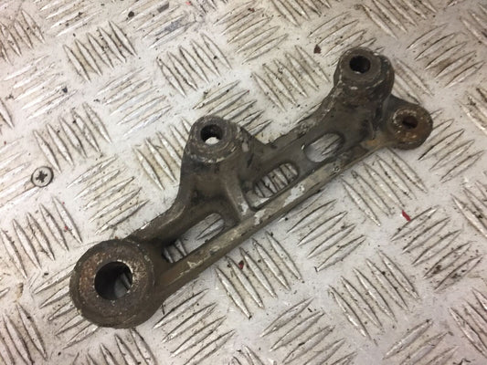 YAMAHA XJ900 XJ 900 DIVERSION REAR CALIPER BRACKET  YEAR 1994-2002 STOCK 488)