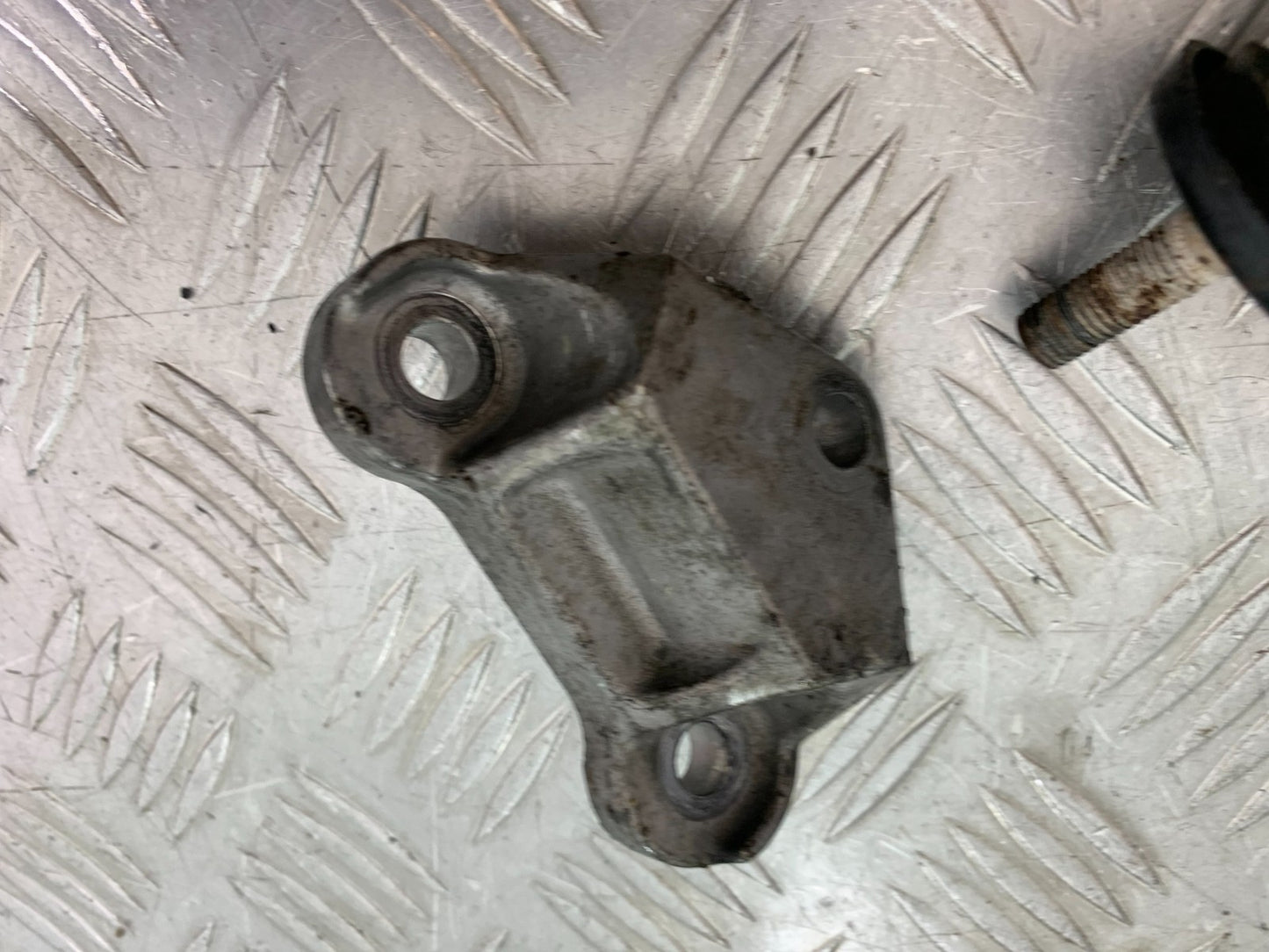 KAWASAKI ZZR1100 D ENGINE BRACKETS  YEAR 1993-2001 (CMB1189)