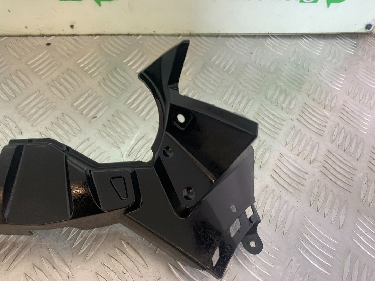 YAMAHA XJ6 XJ6-S CLOCK SURROUND   YEAR 2009-2015  (CMB1070)