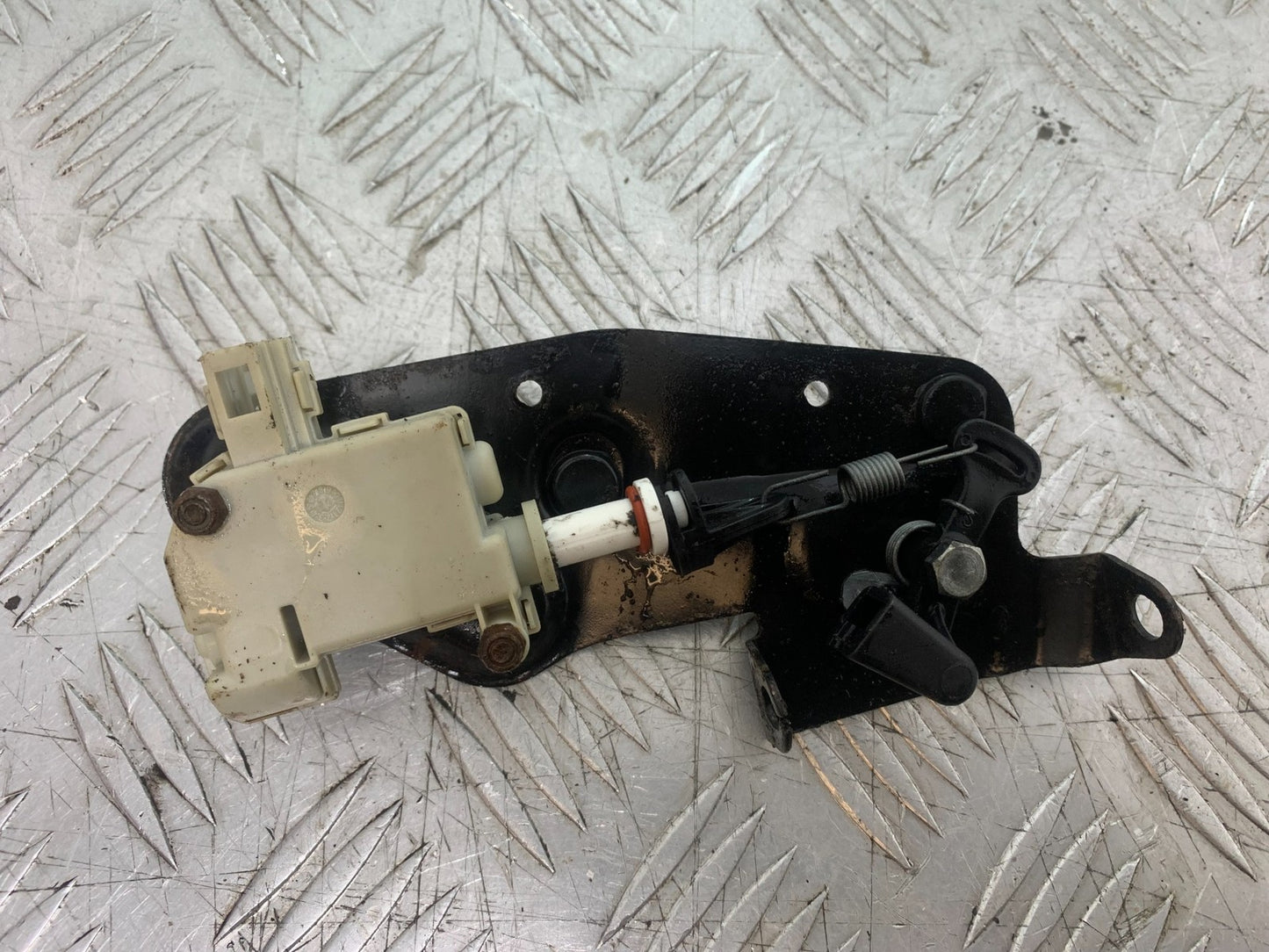 PIAGGIO VESPA GTS 125 SEAT CATCH   YEAR 2009-2014  (CMB1261)
