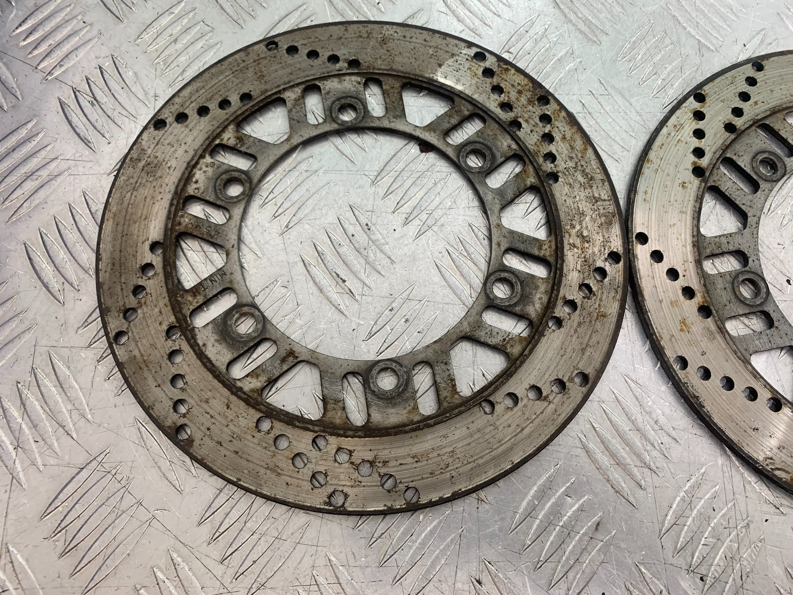 KAWASAKI GPZ600 GPZ 600 FRONT BRAKE DISCS  YEAR 1988-90 (CMB1258)