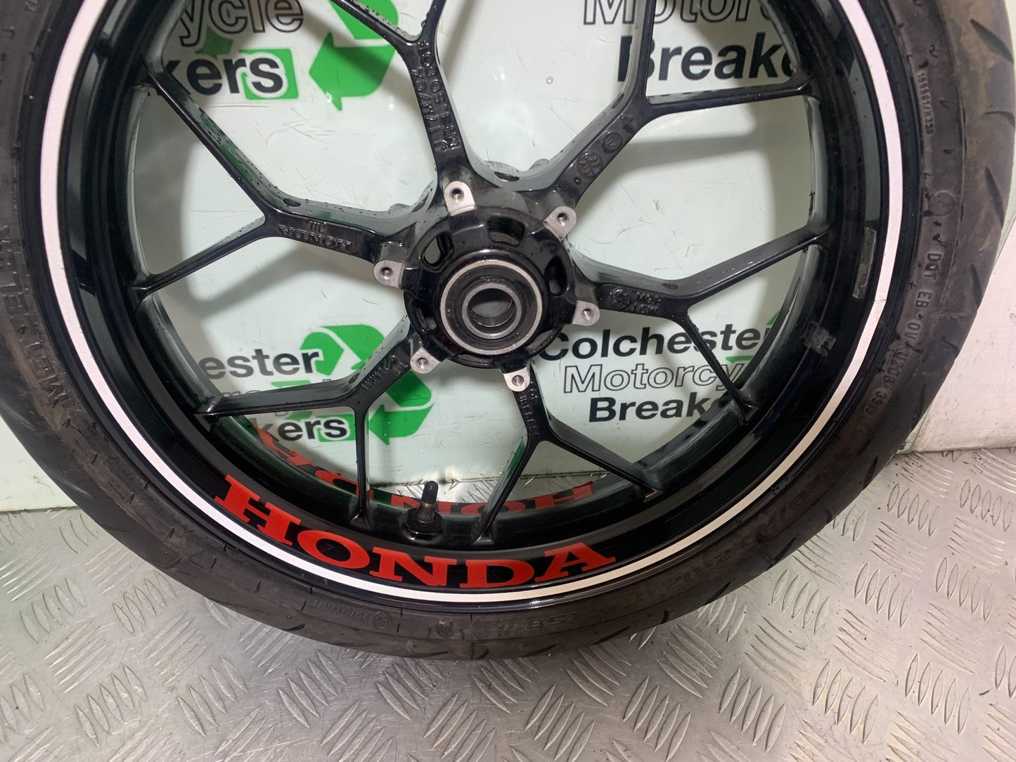 HONDA CBR1000 rr FIREBLADE FRONT WHEEL YEAR 2012-2016 (CMB1198)