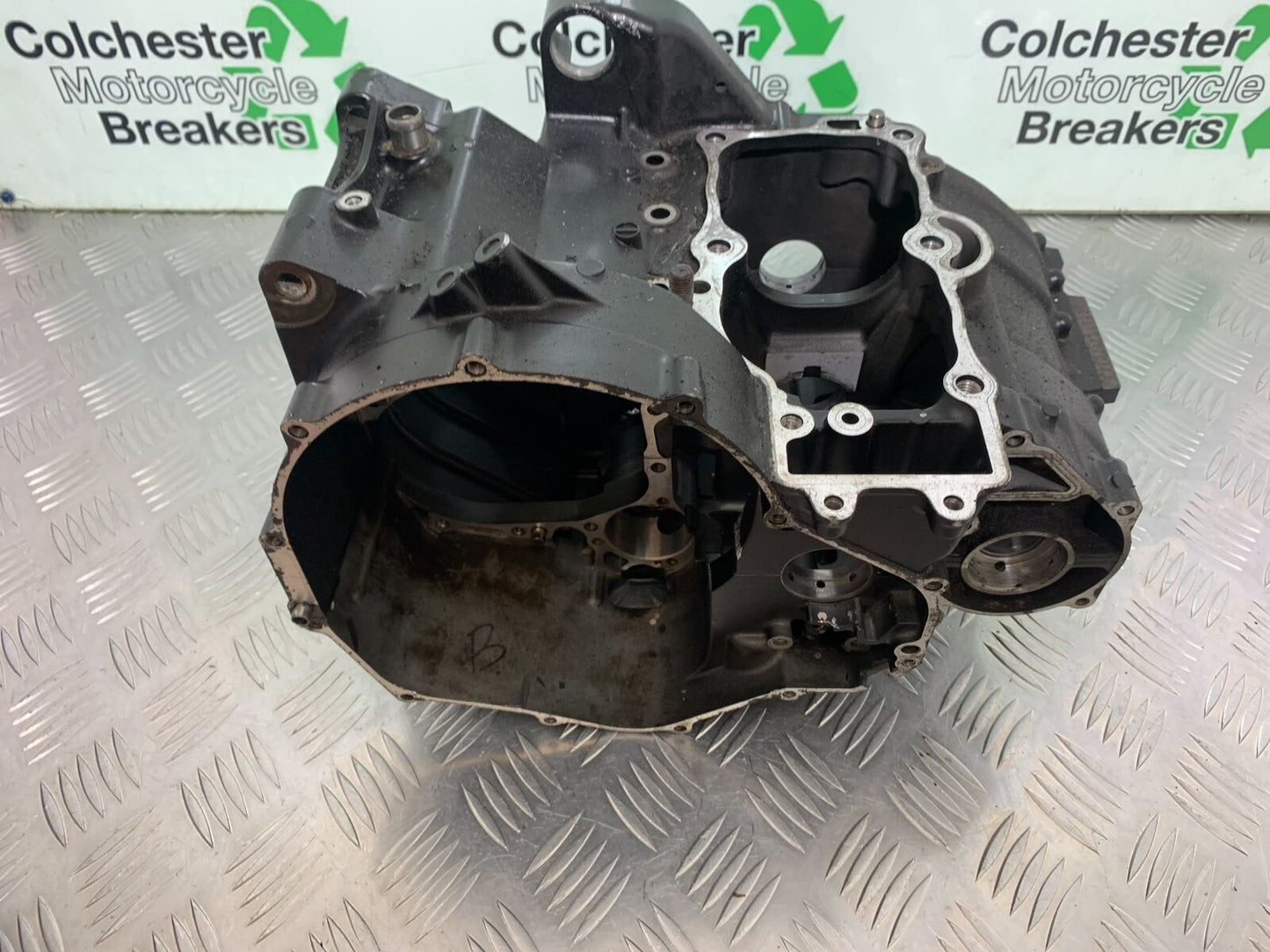 KAWASAKI NINJA 650 CRANK CASINGS   YEAR 2017-2019 (CMB1018)