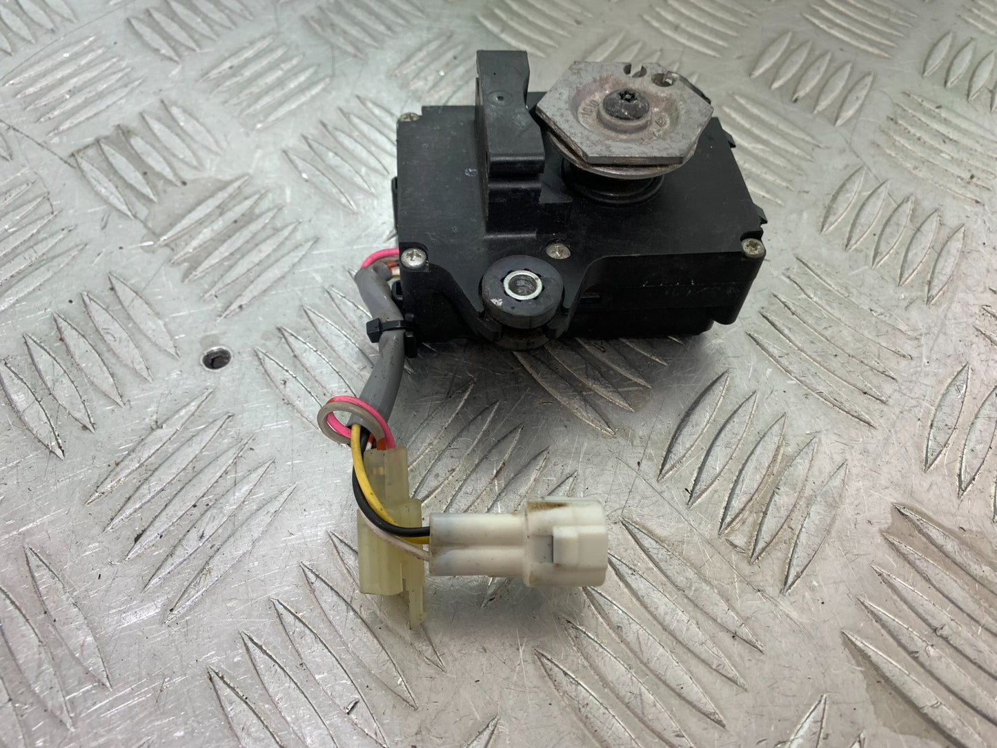KAWASAKI ZX10R ZX 10R SERVO MOTOR YEAR 2011-2015 (CMB1154)