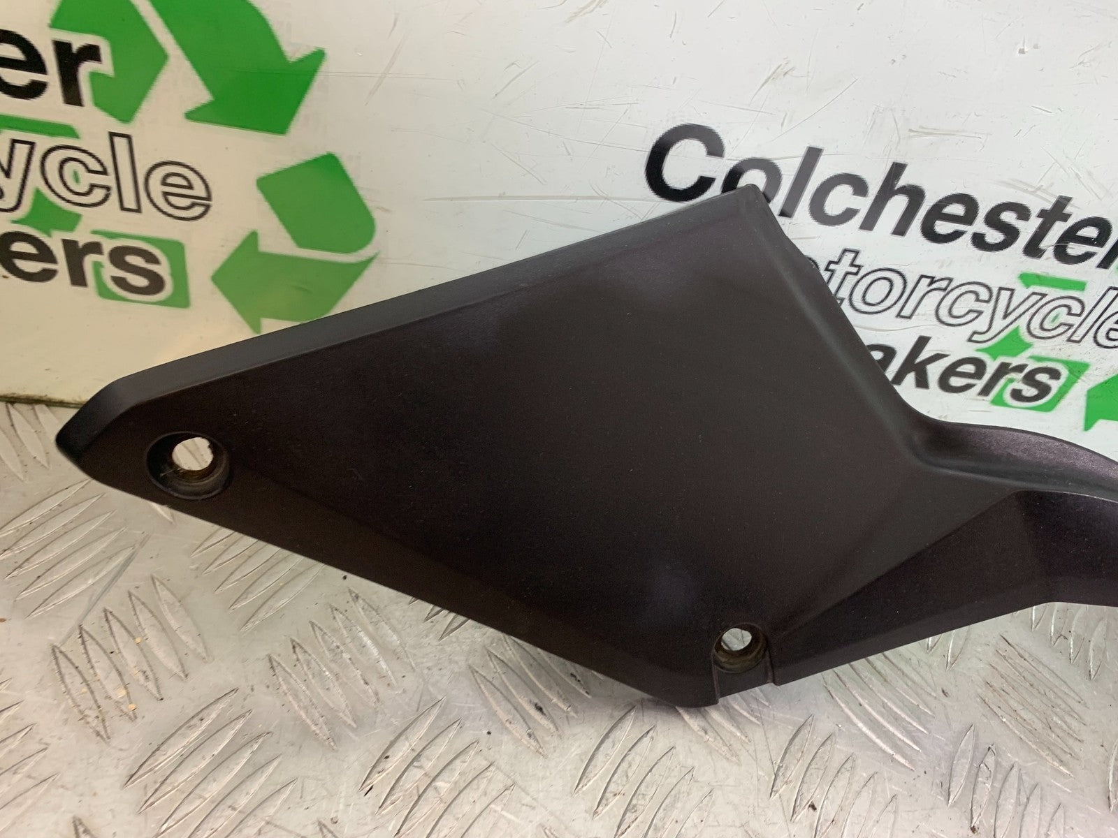 SUZUKI DL1000 V-STROM LEFT SEAT PANEL  YEAR 2014-2019 (CMB1325)