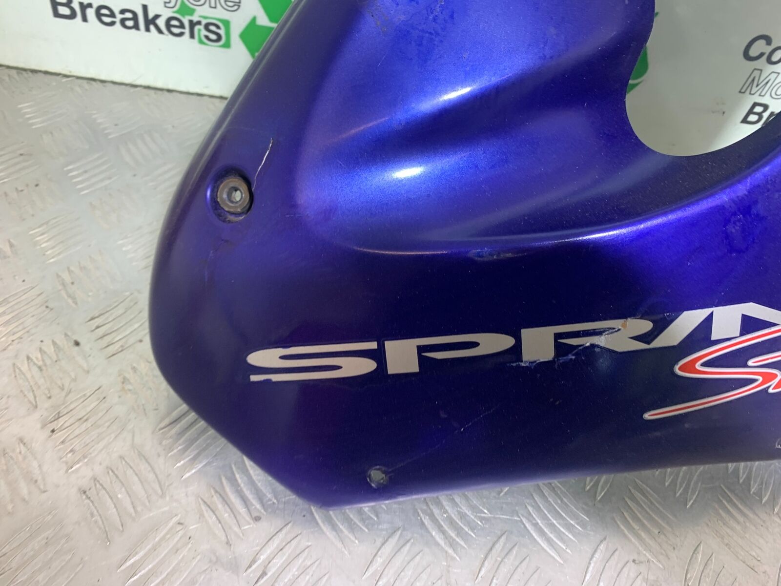 TRIUMPH 955i SPRINT ST RIGHT FAIRING PANEL  YEAR 1999-2004 (CMB1124)