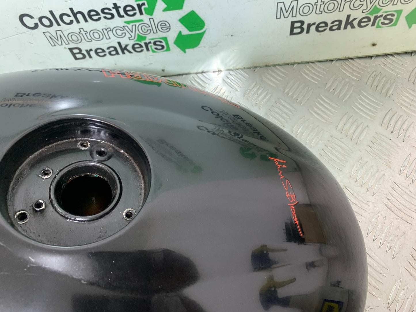 TRIUMPH SPEED TRIPLE R 1050 PETROL TANK 2009 (CMB1183)