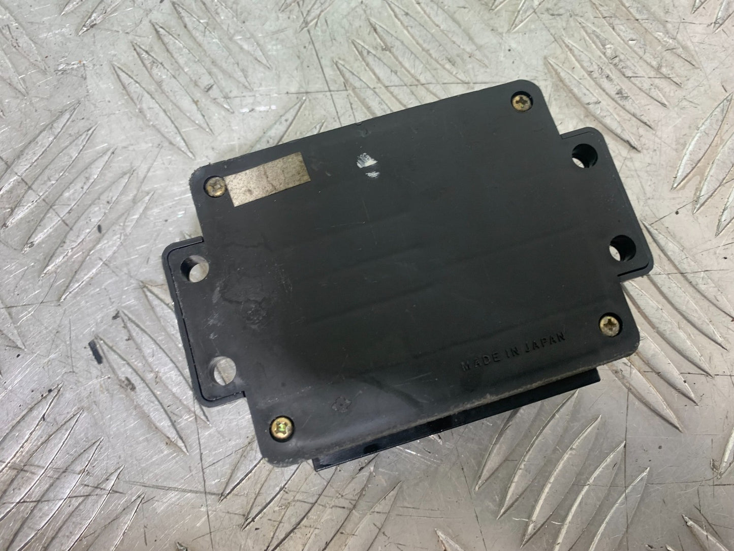 KAWASAKI ZX9R ZX9 E1 FUSE BOX   YEAR 2000-01 (CMB1171)