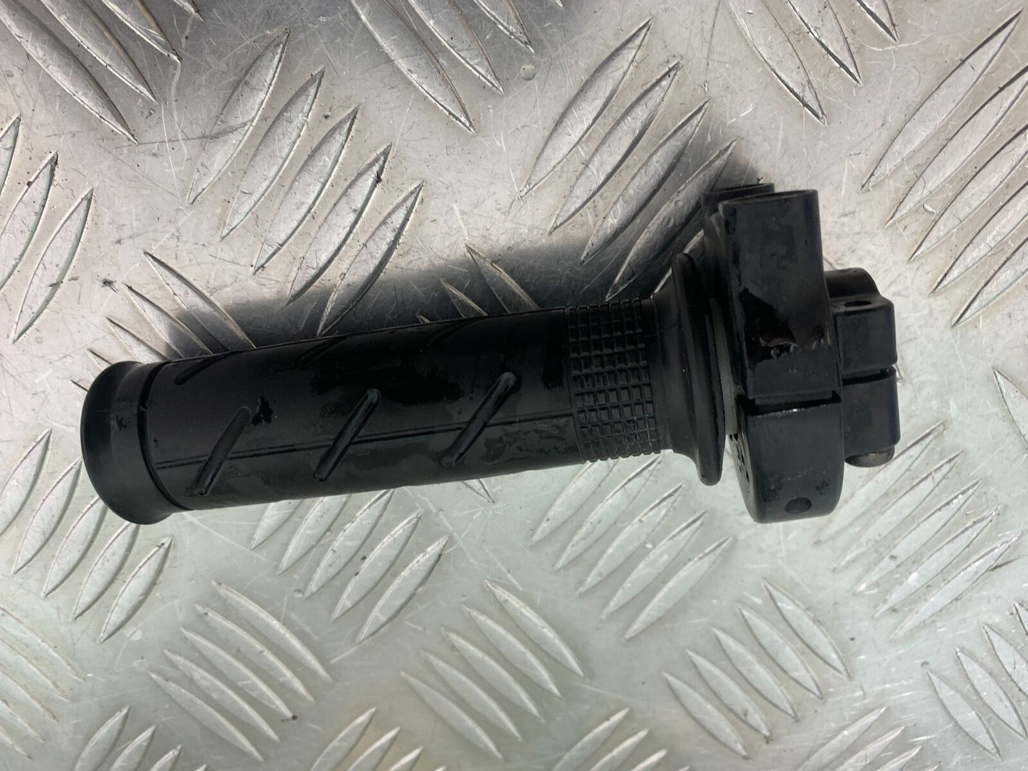 HONDA CBR1000 rr FIREBLADE THROTTLE TWIST GRIP 2008-2011 (CMB1037)