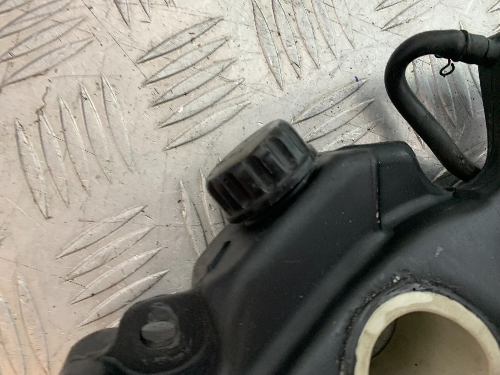KAWASAKI ZX6R ZX6 J COOLANT BOTTLE   YEAR 2000 (CMB1312)