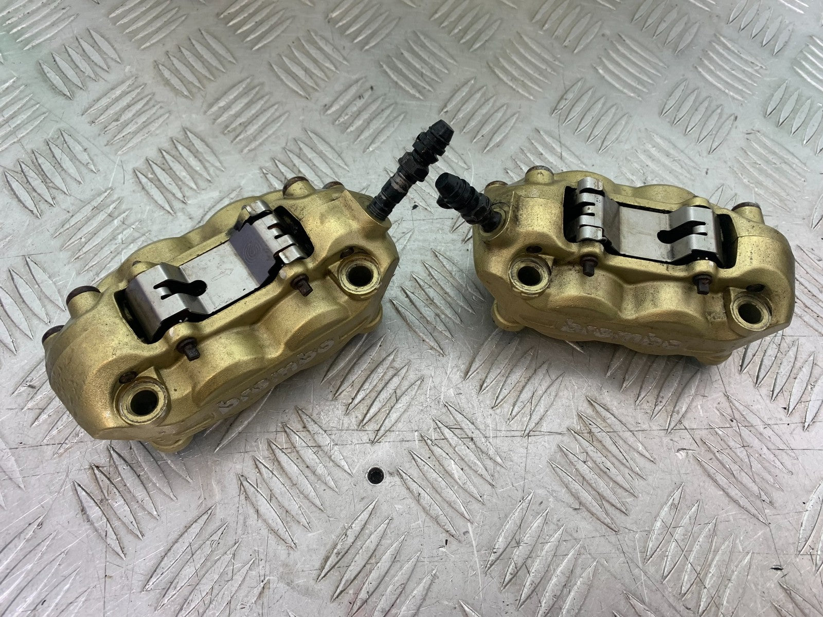 APRILIA TUONO 1000 V4 FRONT BRAKE CALIPERS  YEAR 2013-2014  (CMB1239)