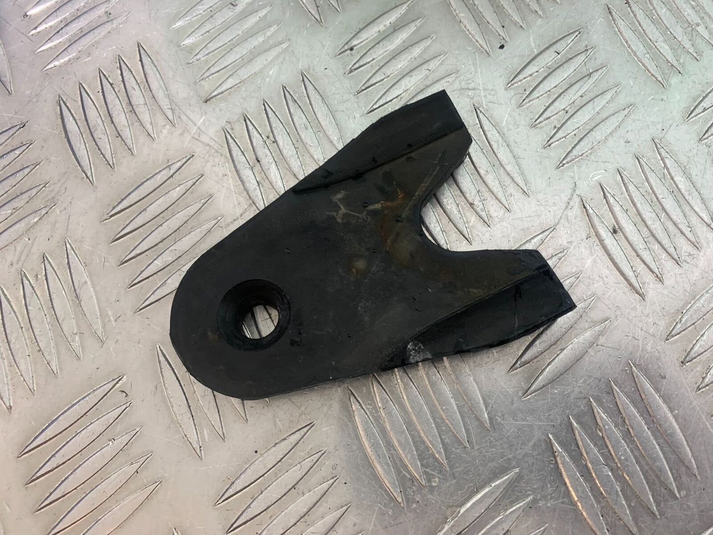 YAMAHA XV535 XV 535 VIRAGO PETROL TANK RUBBER  YEAR 1994-02 (CMB1044)