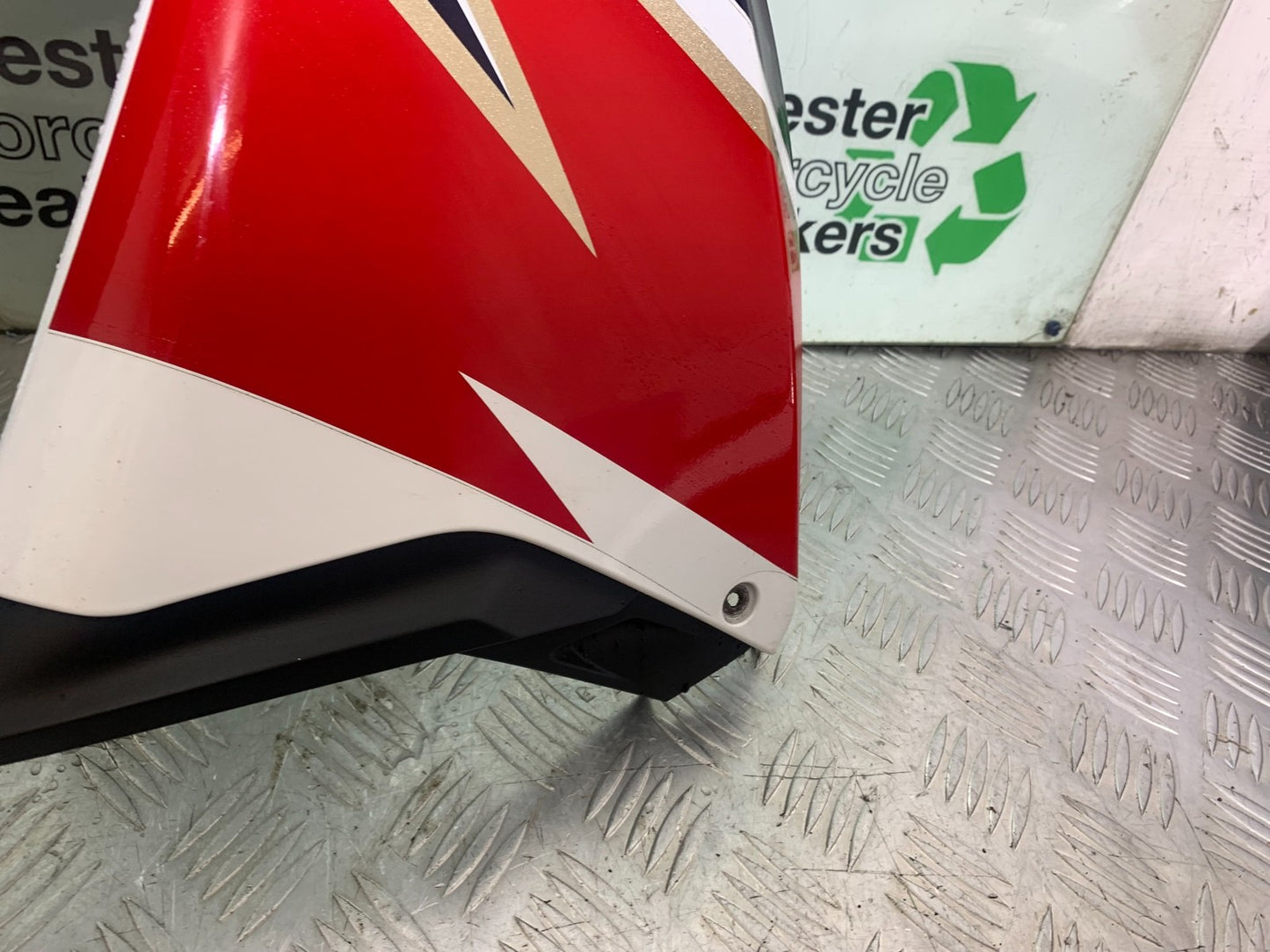 HONDA CBR1000 rr FIREBLADE LEFT FAIRING PANEL   YEAR 2012-2016 (CMB1198)