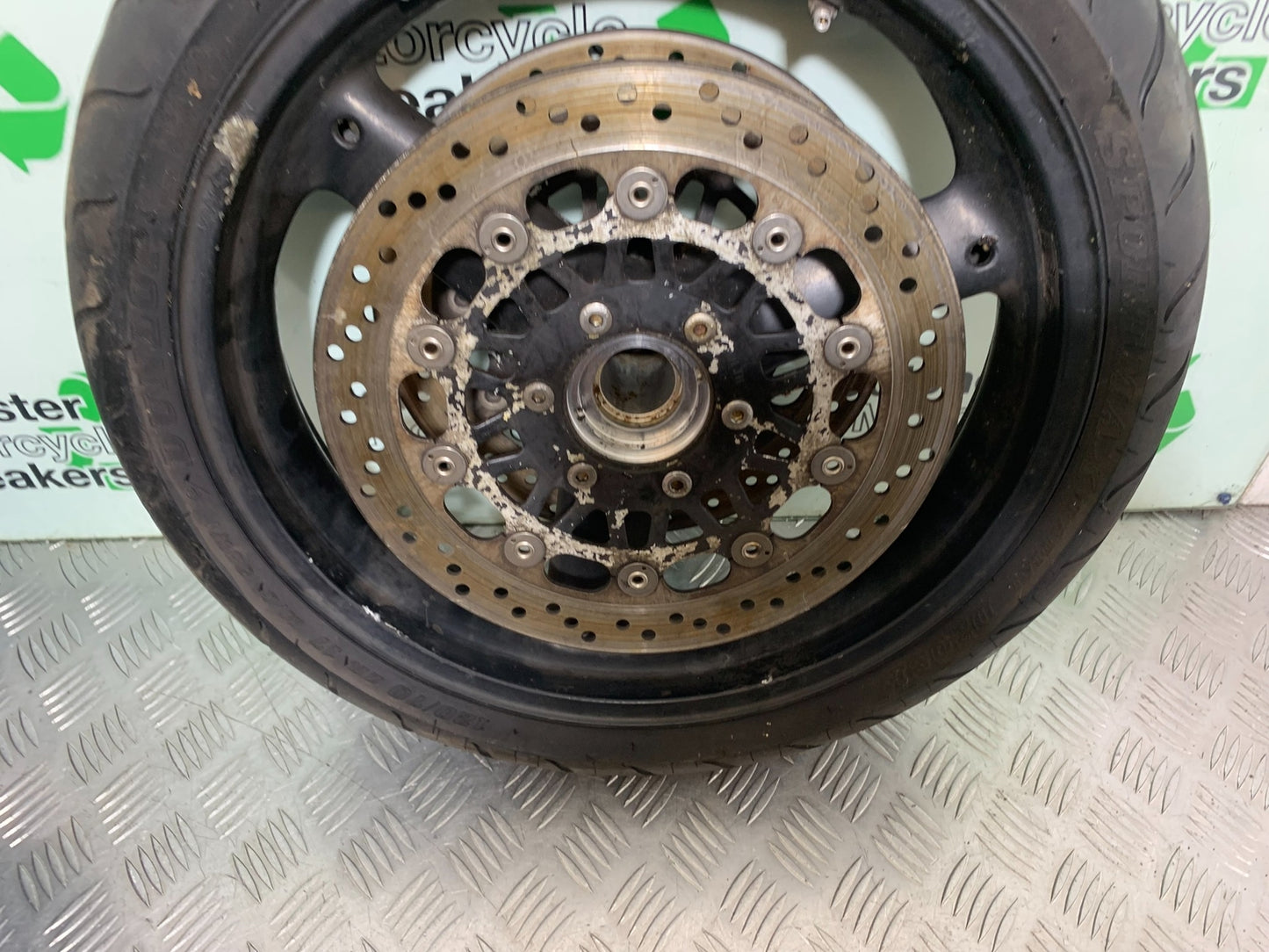 TRIUMPH T509 SPEED TRIPLE FRONT WHEEL  YEAR 1997-1998 (CMB1144)