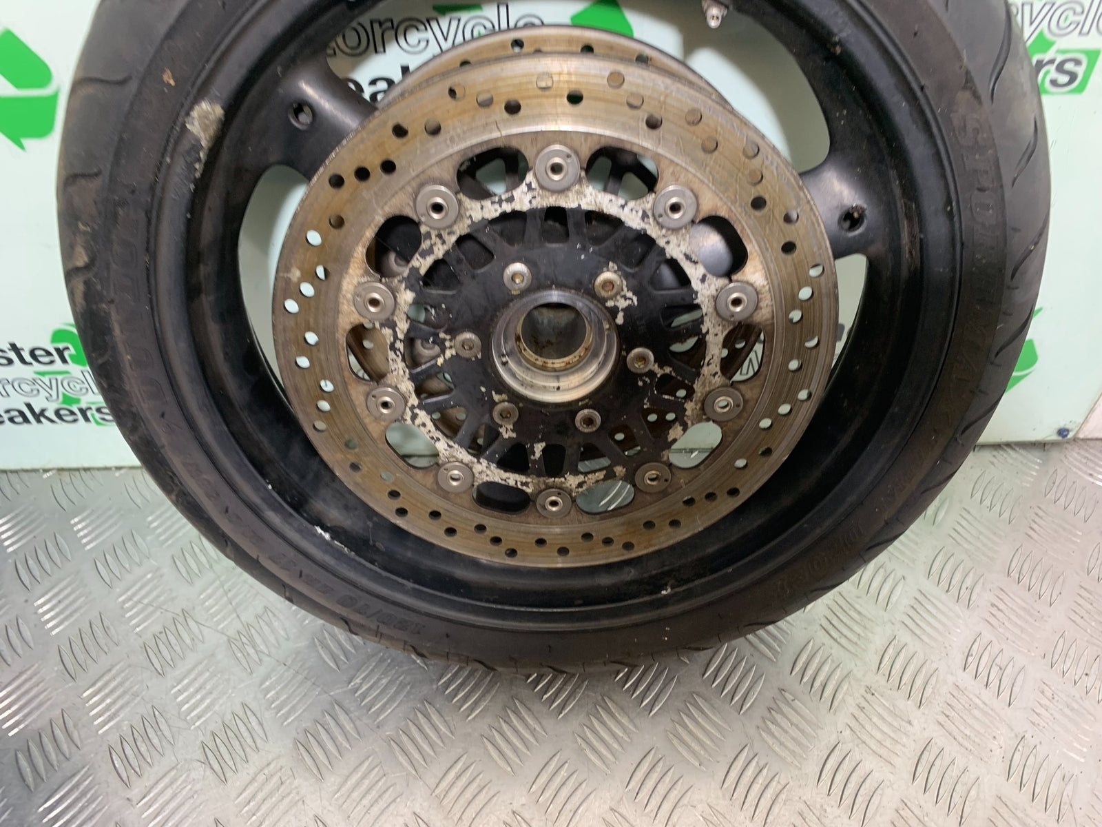 TRIUMPH T509 SPEED TRIPLE FRONT WHEEL  YEAR 1997-1998 (CMB1144)