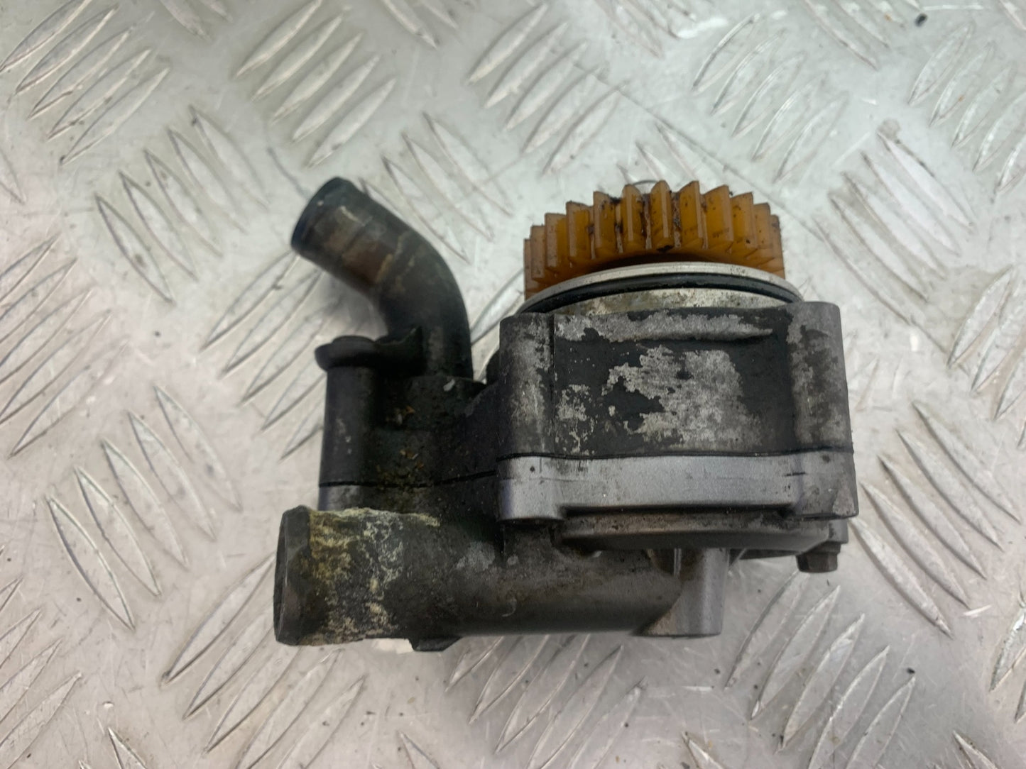 APRILIA 650 PAGASO STRADA WATER PUMP YEAR 2005-2010 (CMB1057)