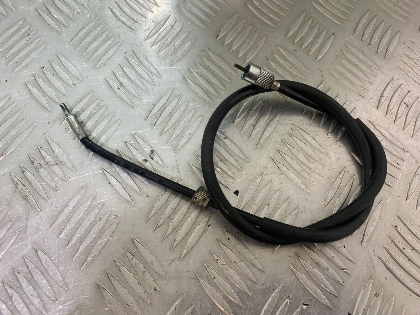 KAWASAKI Z750 ZR750 ZR-7S SPEEDO  CABLE   YEAR 1999-05 (CMB1135)