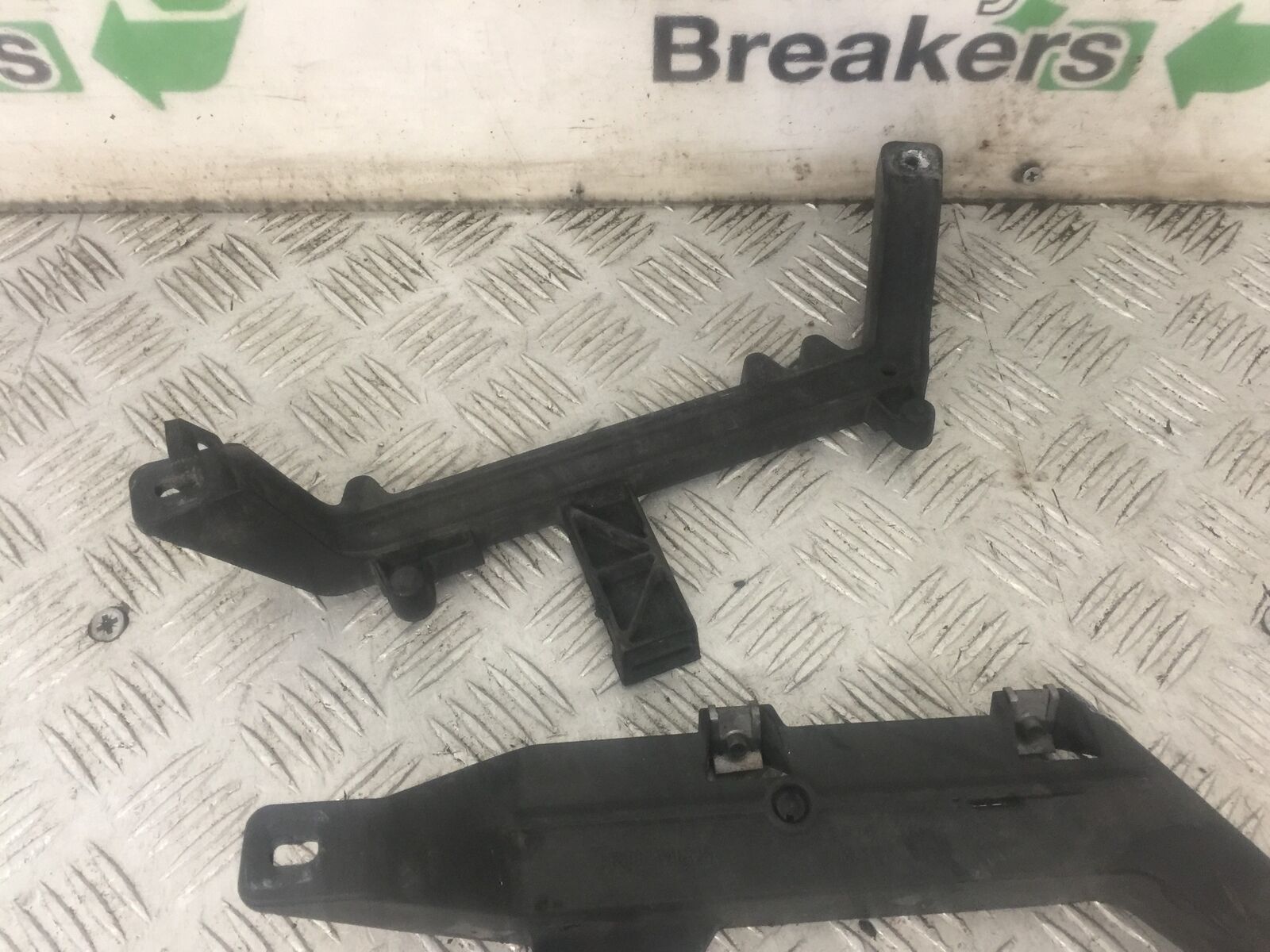 TRIUMPH 1050 SPRINT FAIRING BRACKETS YEAR 2004-2007 (STOCK 888)