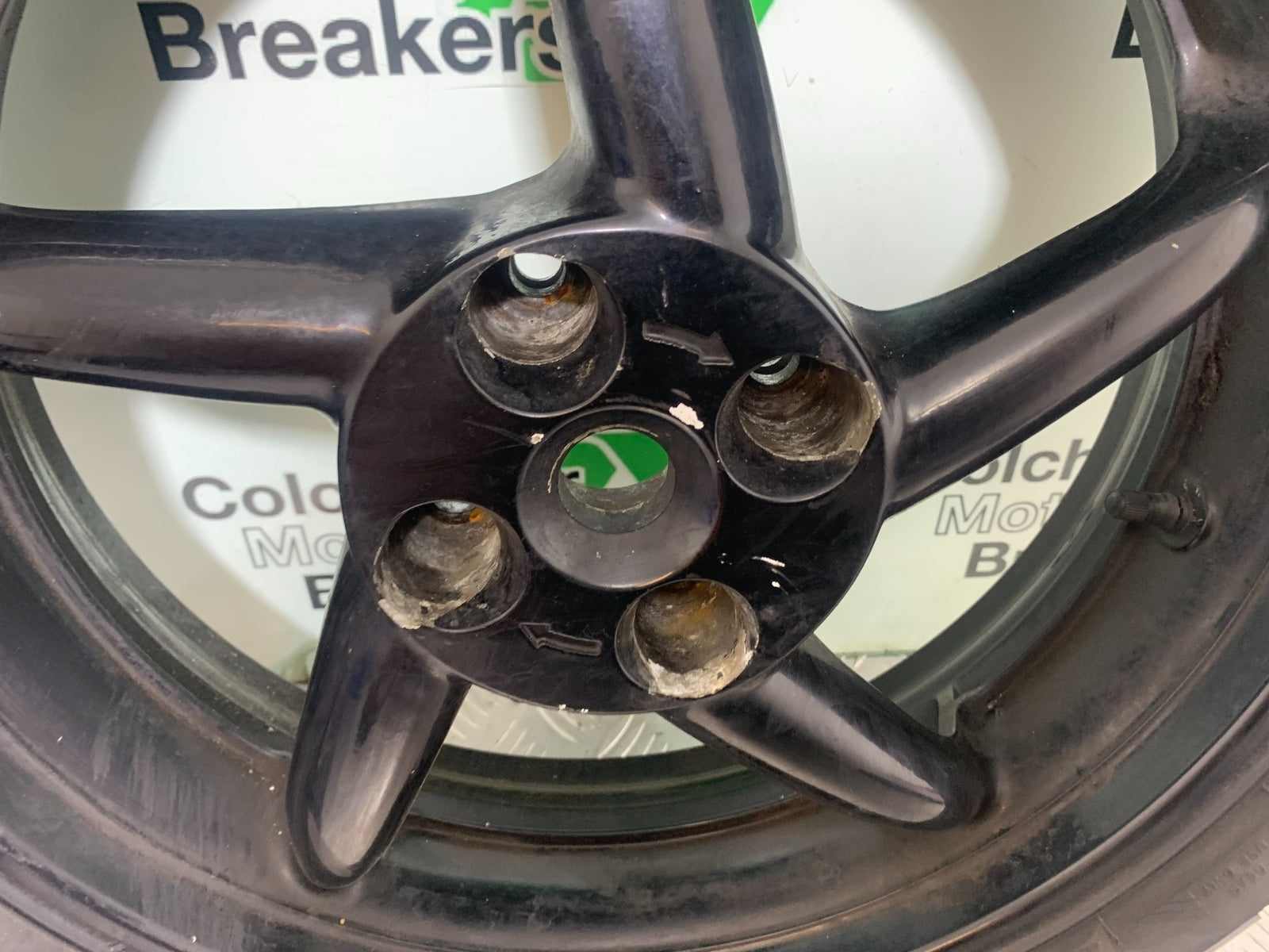 HONDA VFR750 VFR 750 F REAR WHEEL   YEAR 1994-1997 (CMB1156)