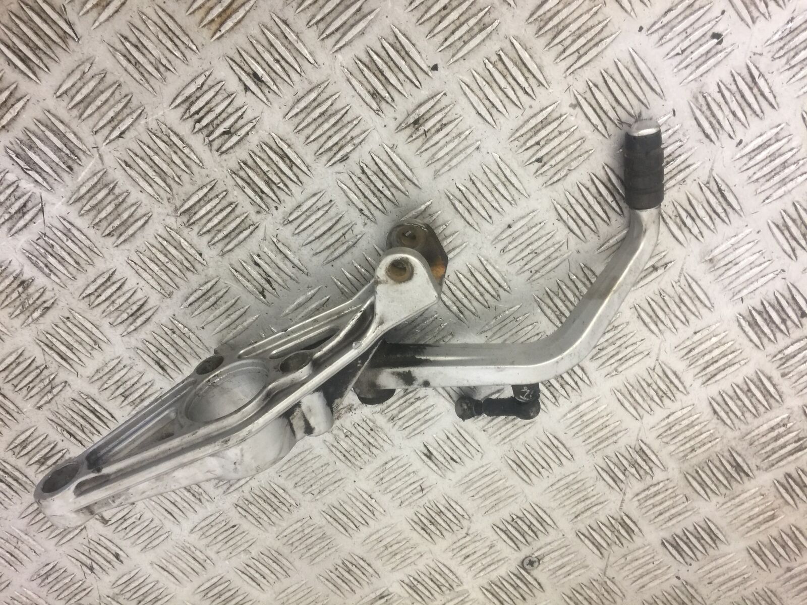 BMW R1150 GS FRONT LEFT HANGER  YEAR 1997-05  (STOCK 590)