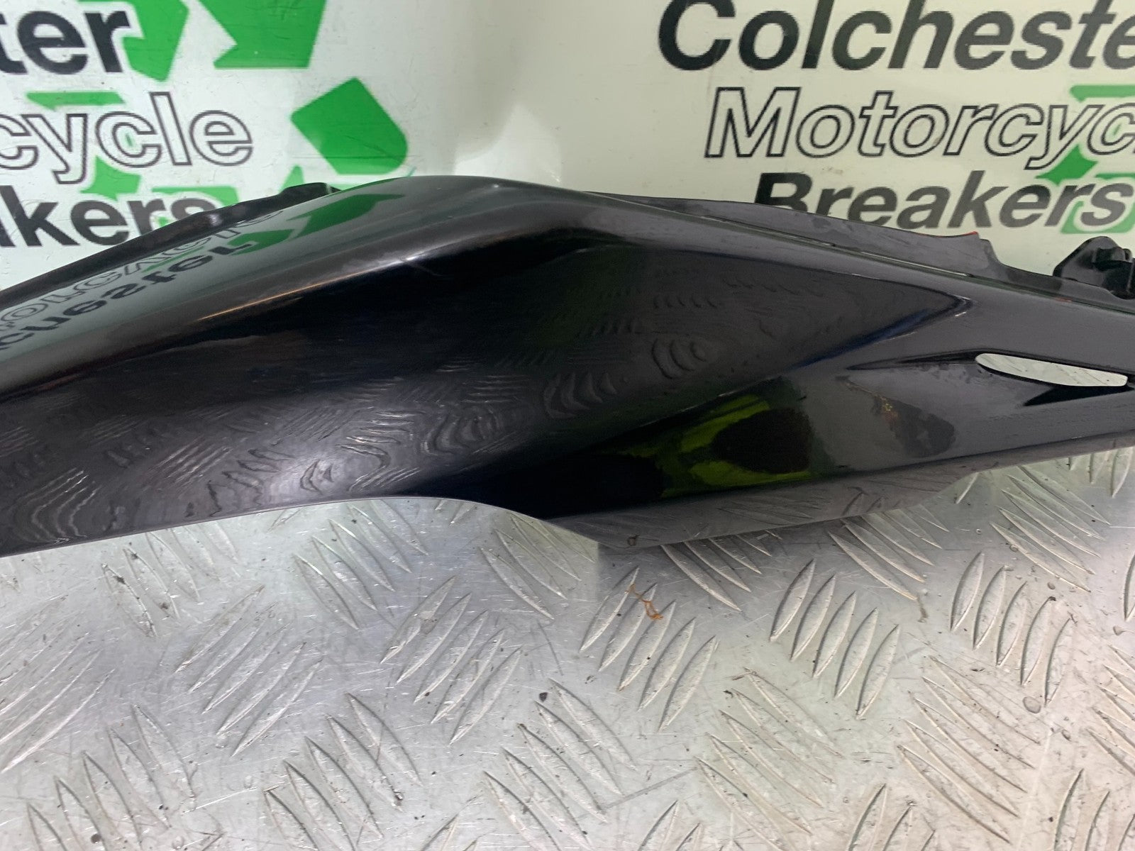 HONDA CB500 F CB500F LEFT SEAT PANEL YEAR 2013-2015  (CMB1235)