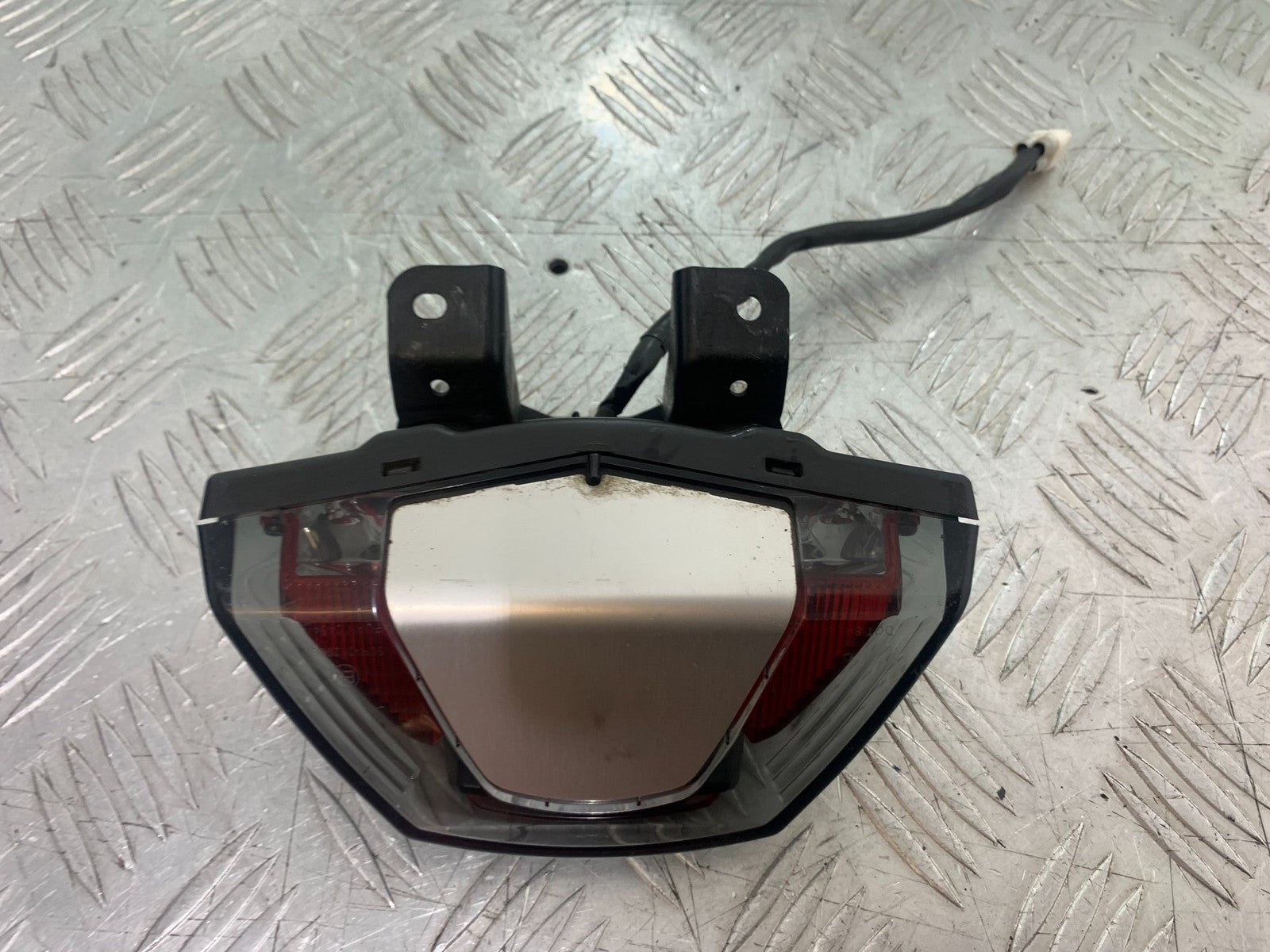YAMAHA XSR900 XSR 900 REAR LIGHT  YEAR 2022-2024 (CMB1215)