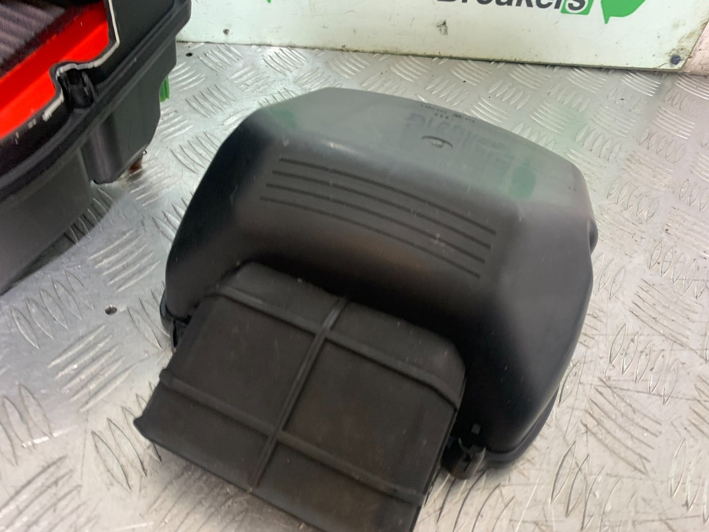 SUZUKI SV1000 SV 1000 S AIR BOX WITH RACE AIR FILTER   YEAR 2003-2007 (CMB1293)