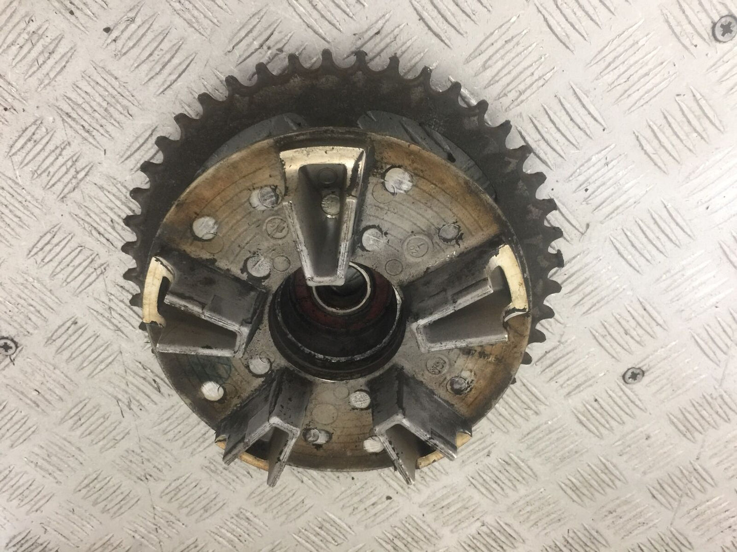 TRIUMPH 955i TIGER SPROCKET CARRIER   YEAR 2001-2006 (STOCK 818)