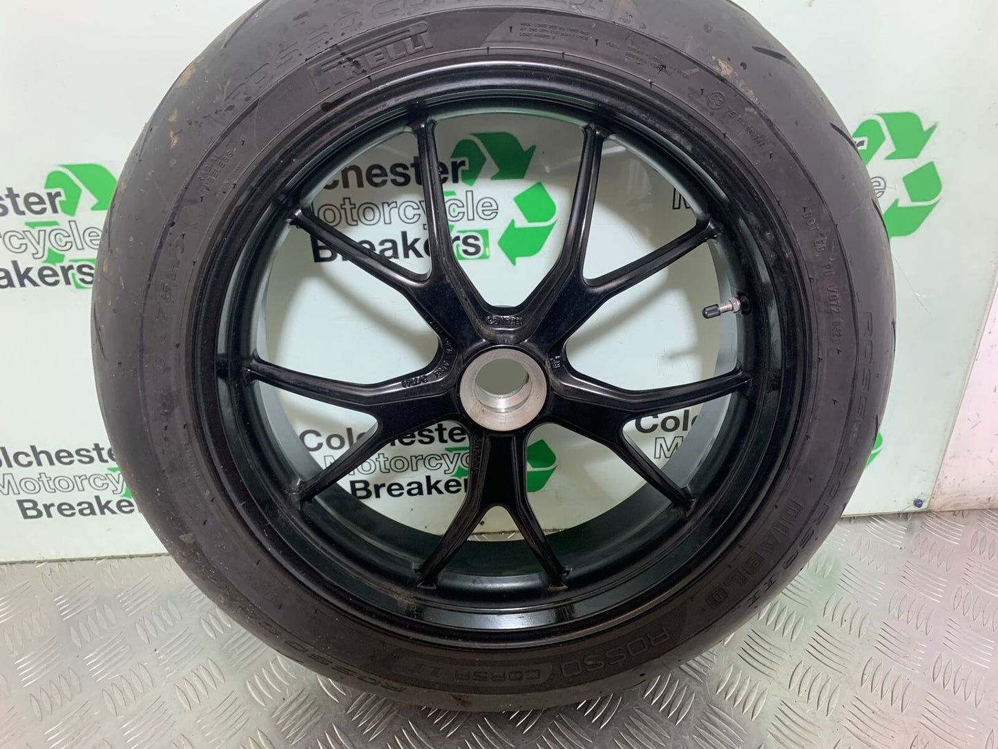 DUCATI STREETFIGHTER 848 REAR WHEEL   YEAR 2011-2016 (CMB1050)