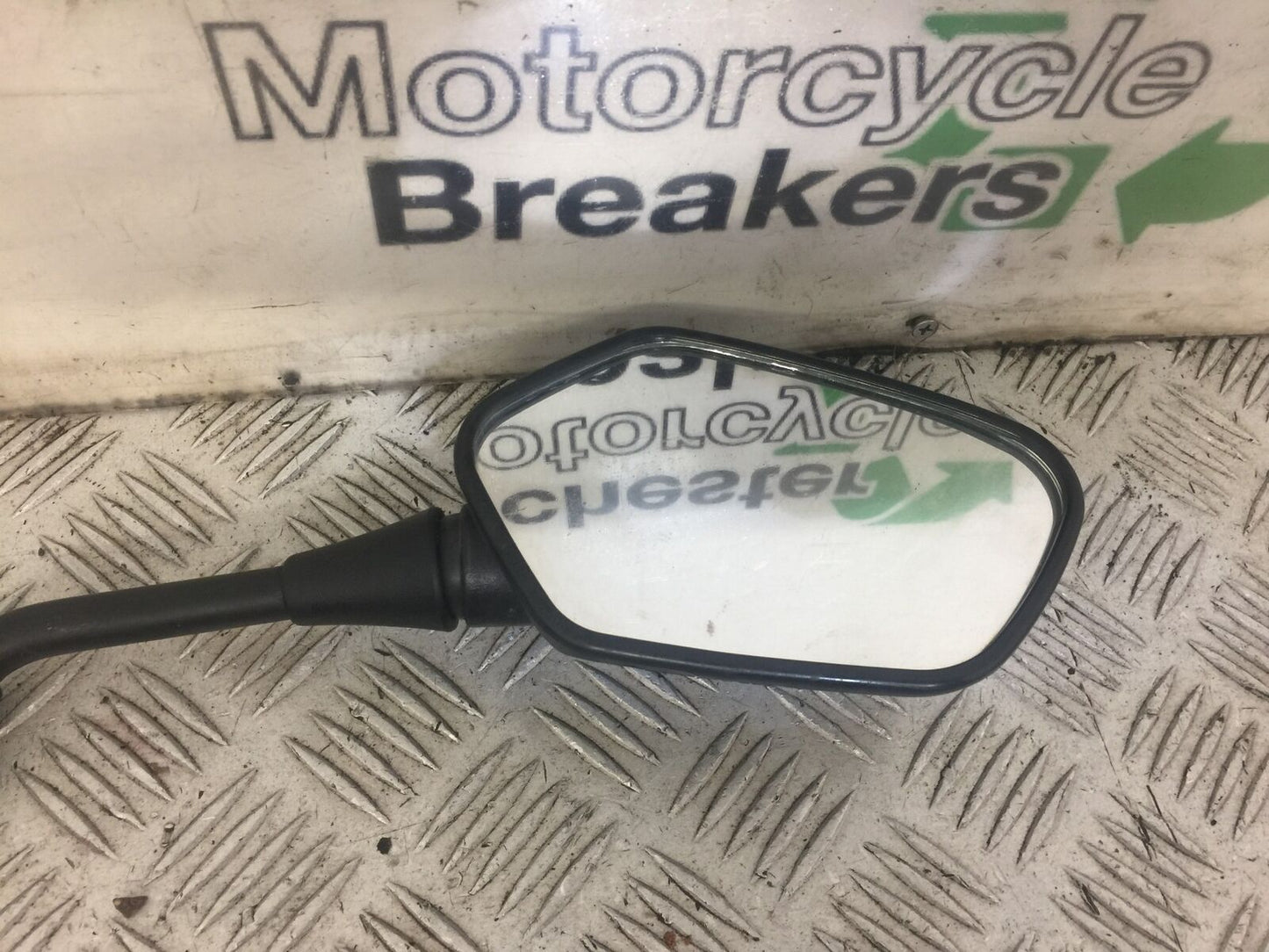 HONDA CB900 CB 900 HORNET RIGHT MIRROR  YEAR 2002-06 (STOCK 633)
