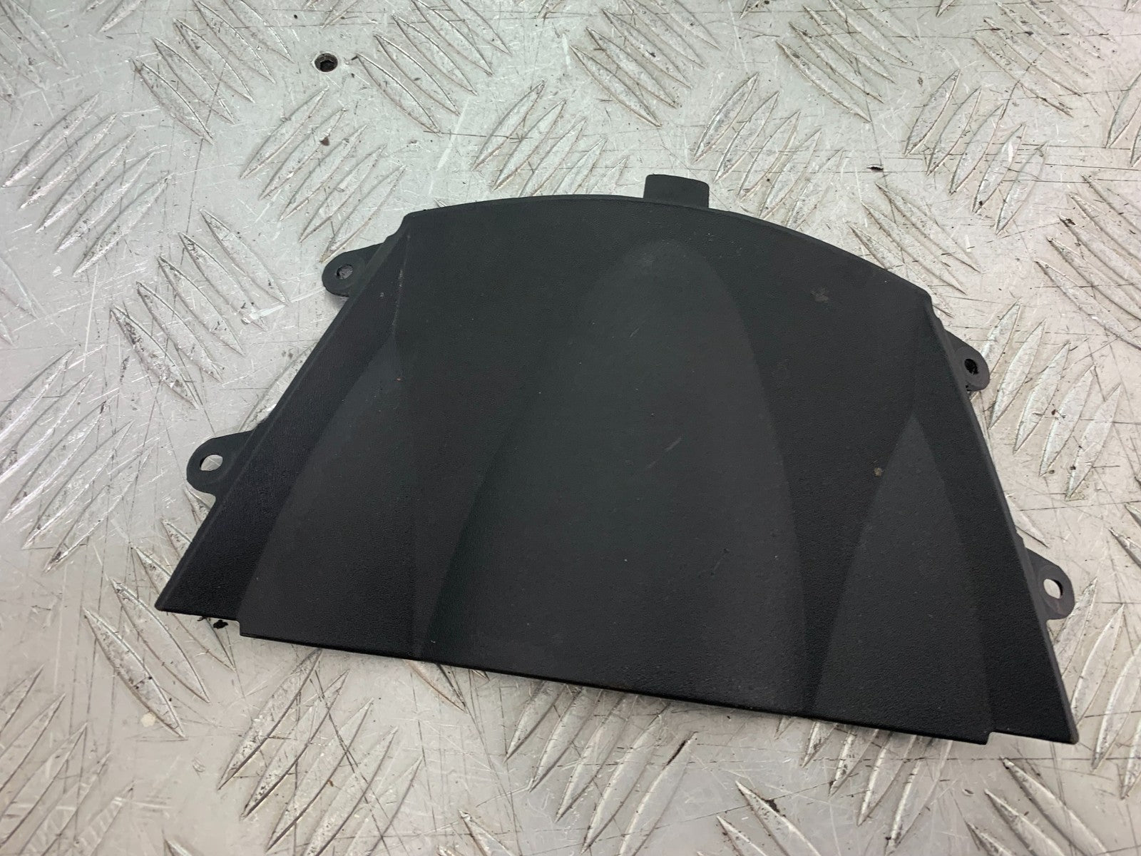 TRIUMPH 1050 SPRINT ST SCREEN INFILL PANEL 2003-2011 (CMB1285)