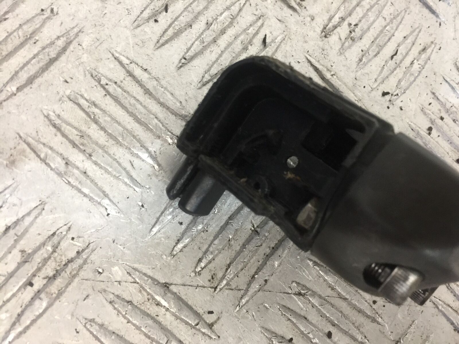 YAMAHA XT125X XT125 X THROTTLE HOUSING  YEAR 2008  (STOCK 857)