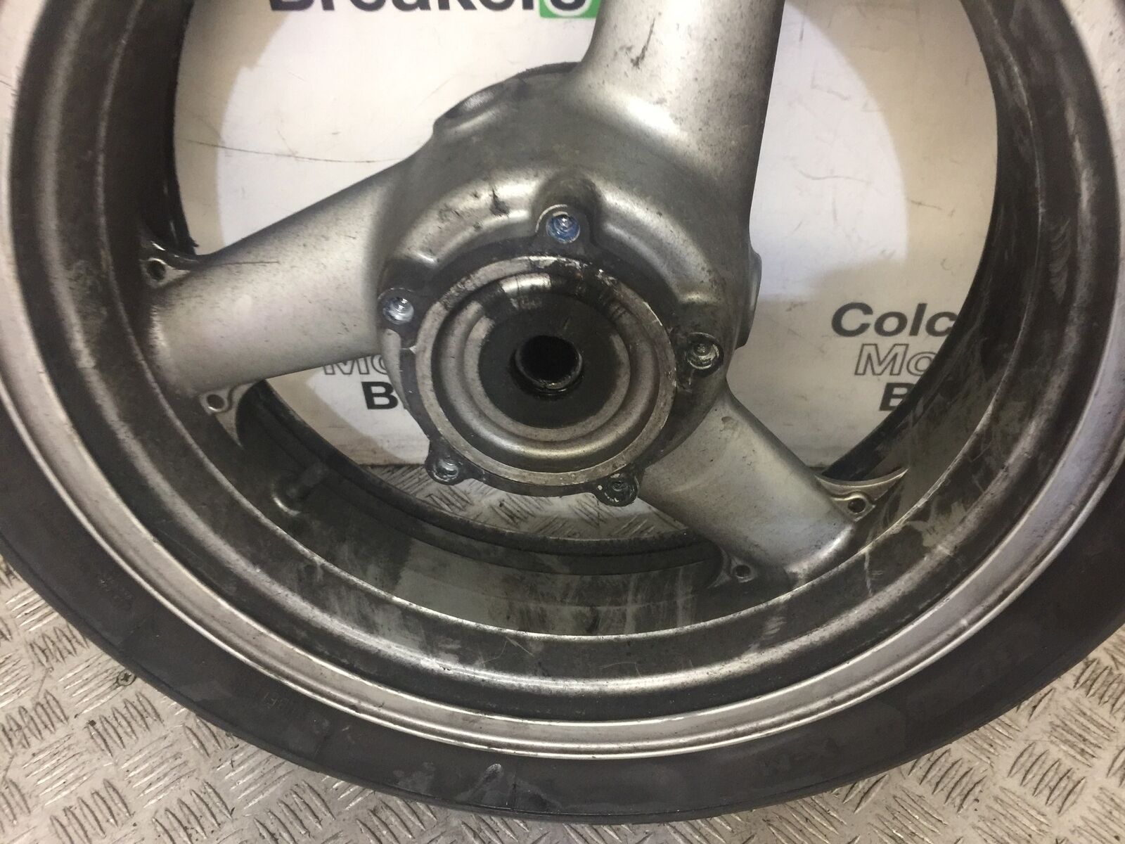 KAWASAKI ZZR1200 ZZR 1200 REAR WHEEL  2002-2005 (STOCK 678)