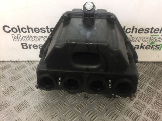 YAMAHA XJ6 XJ6-S AIR BOX  YEAR 2010 (STOCK 383)