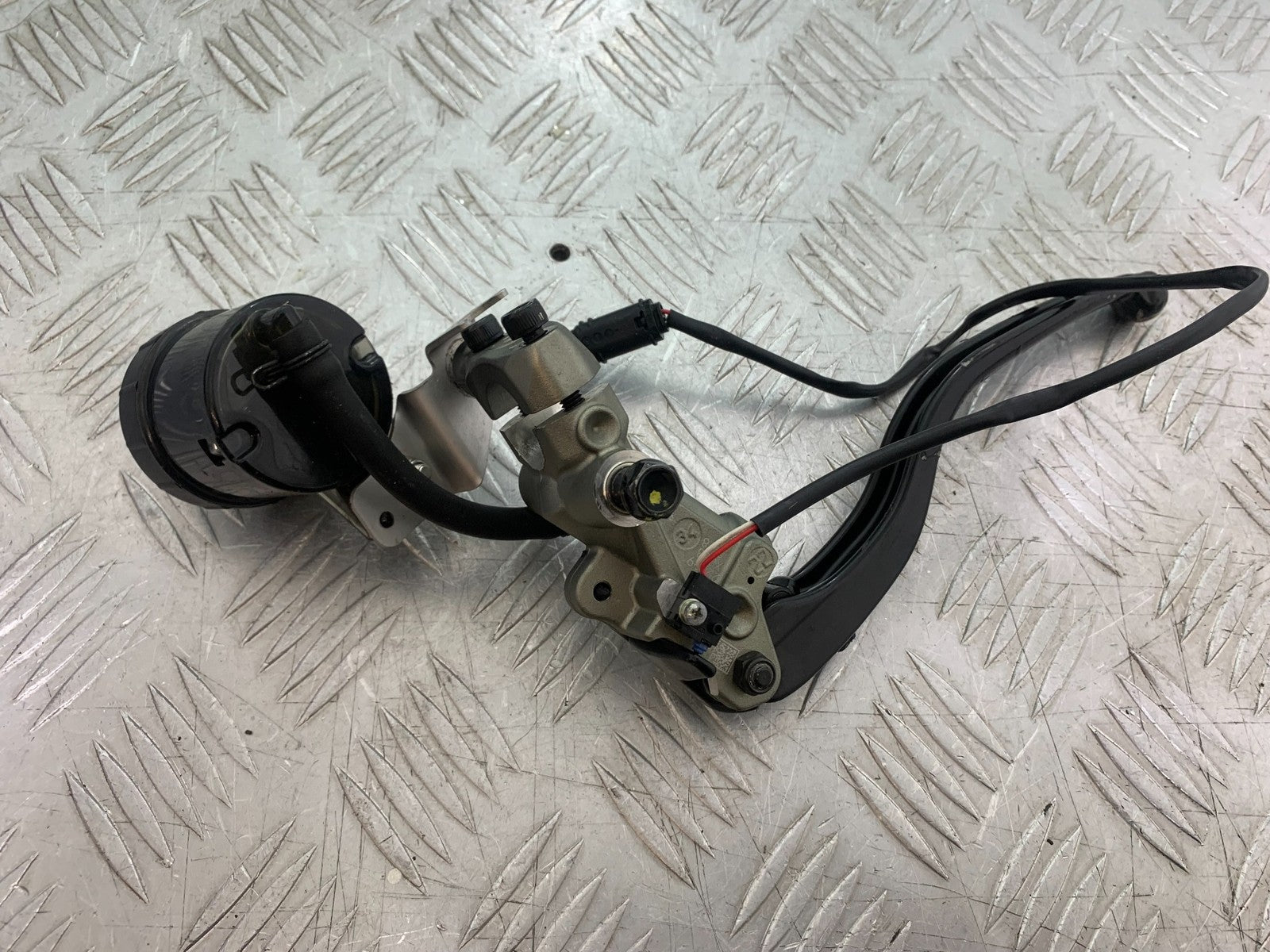 DUCATI 937 MONSTER FRONT MASTER CYLINDER  YEAR 2021-2024 (CMB1270)