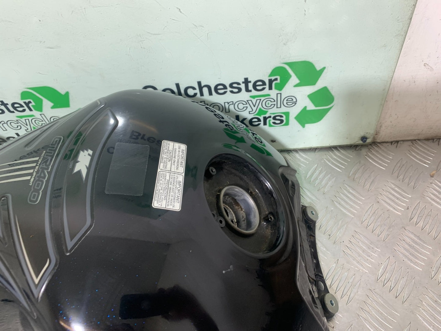 KAWASAKI GTR1400 GTR 1400 PETROL TANK YEAR 2007-09(CMB1174)