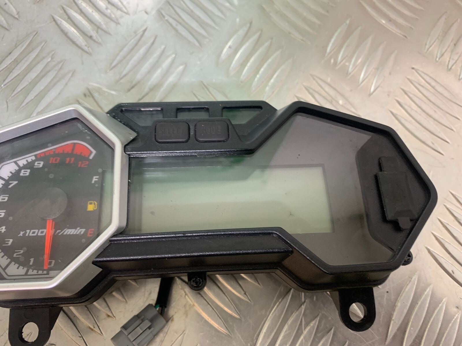 SINNIS TERRAIN 125 CLOCKS SPEEDO DASH YEAR 2024 (CMB1072)