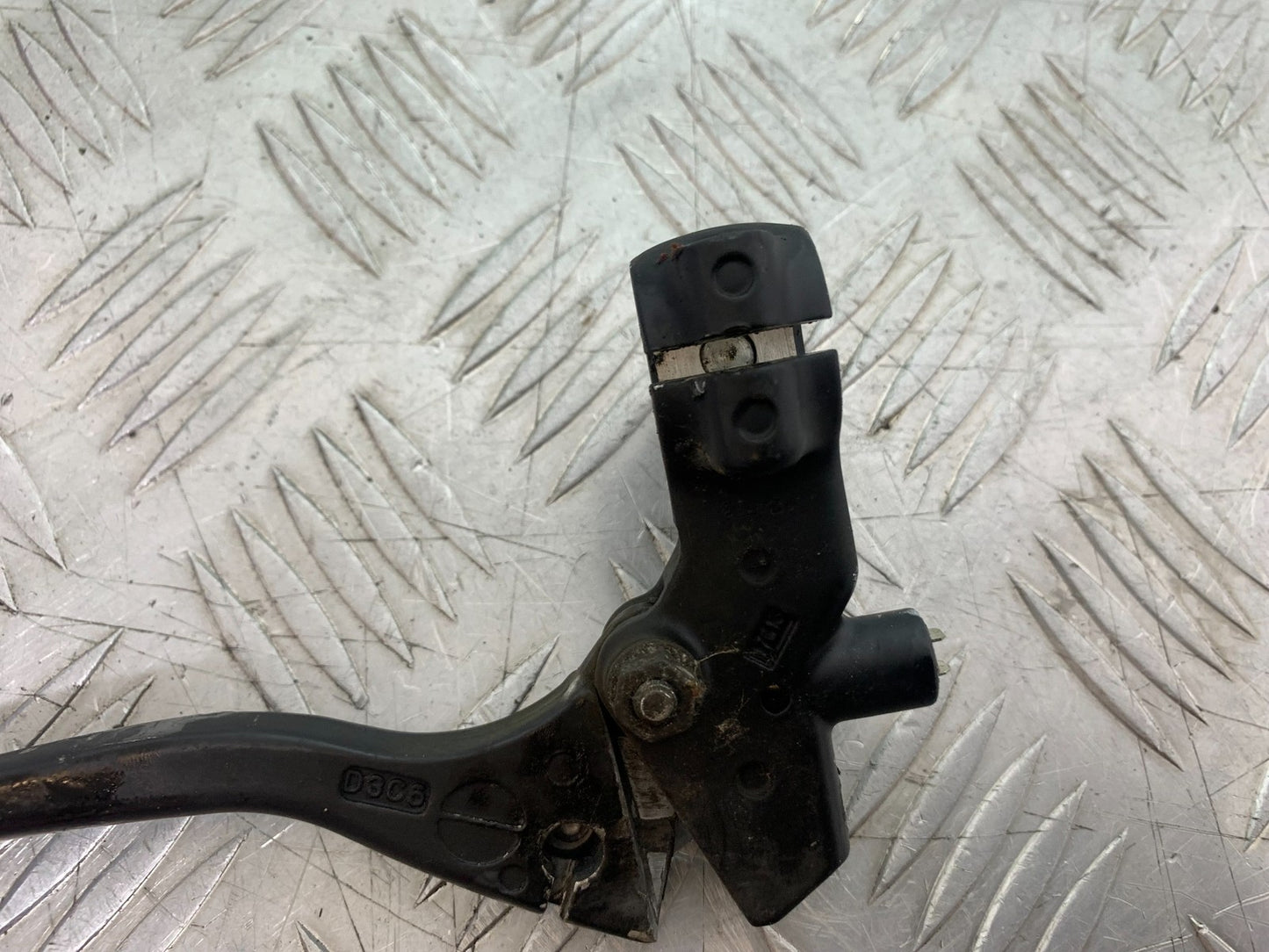 HONDA CBF125 CBF 125 CLUTCH LEVER AND BRACKET  YEAR 2009-14 (CMB1182)