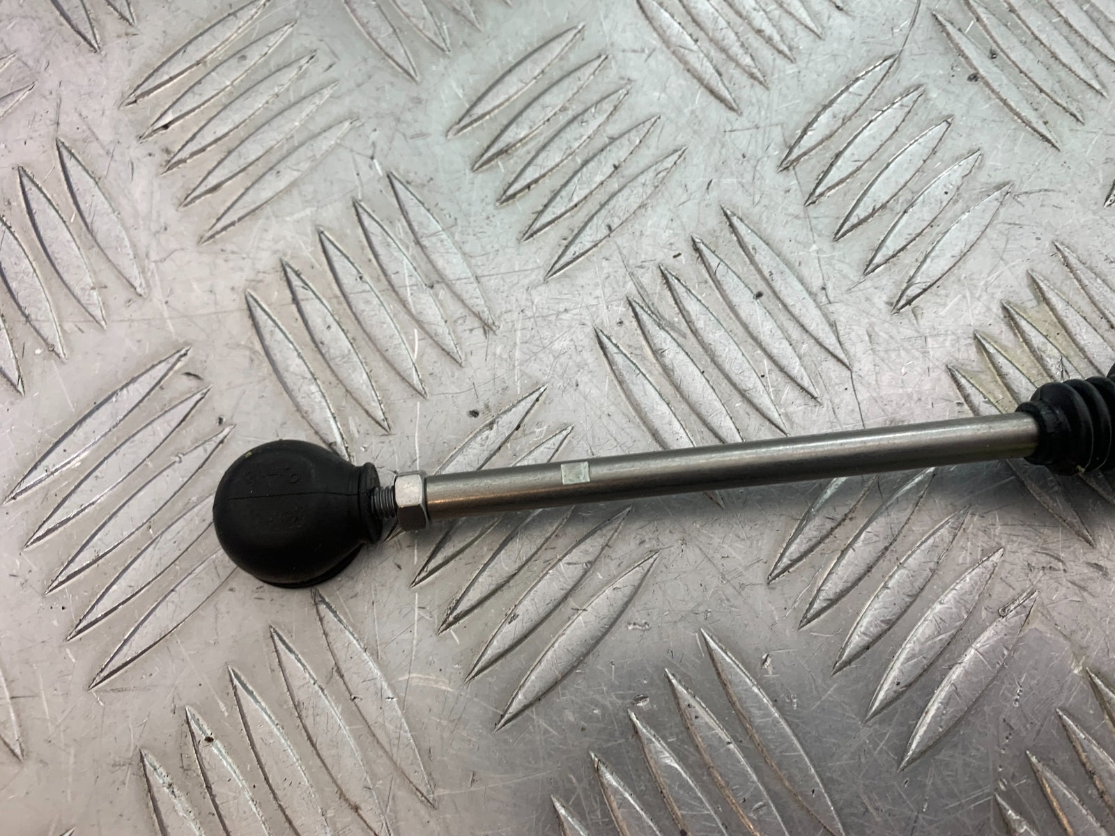 BMW M1000 R QUICKSHIFTER  YEAR 2023-2024 (CMB1140)