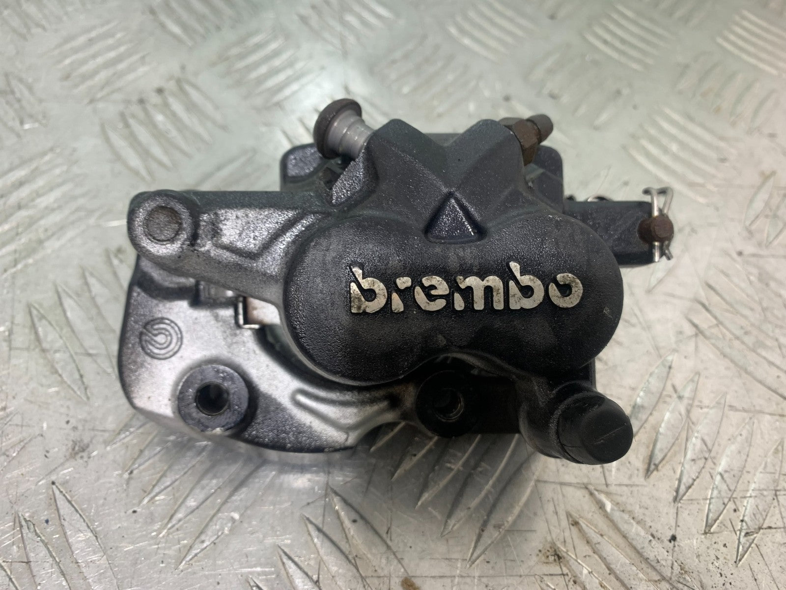 BMW R1200 R 1200 GS REAR BRAKE CALIPER  YEAR 2013-2016 (CMB1257)