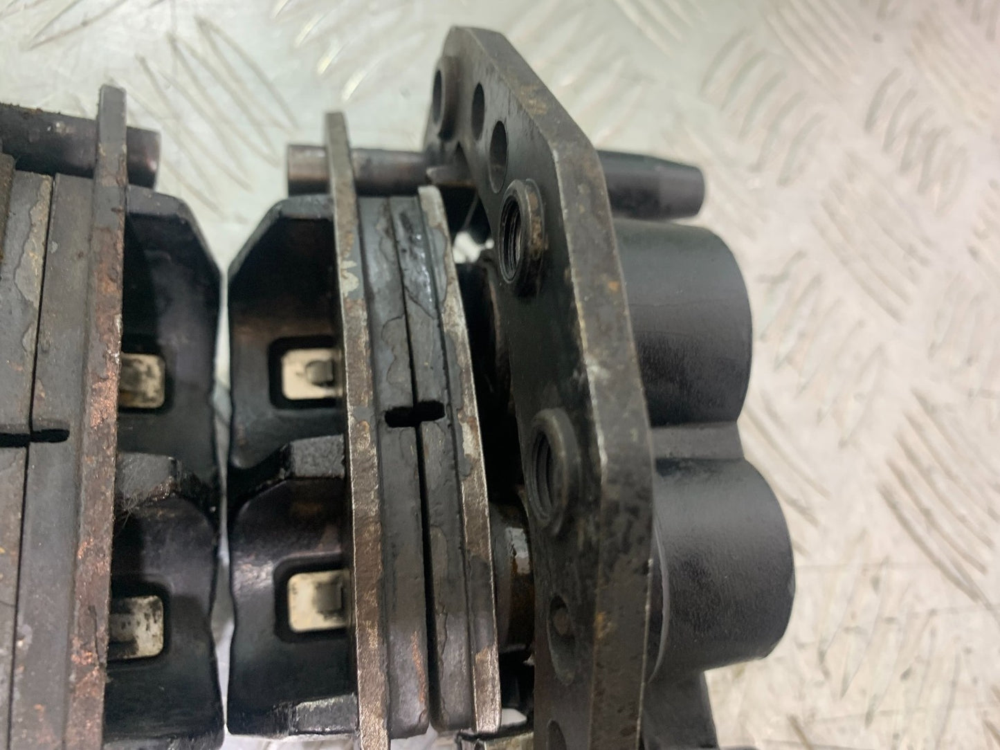 SUZUKI GSX1100 G GSX 1100 G FRONT BRAKE CALIPERS  1991-1996 (CMB1283)