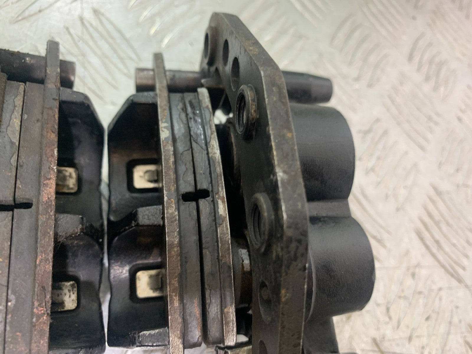 SUZUKI GSX1100 G GSX 1100 G FRONT BRAKE CALIPERS  1991-1996 (CMB1283)